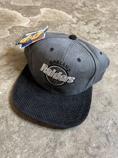 New Era Los Angeles Raiders 9Fifty Vintage Script NWA Eazy Logo Snapback  Hat Cap