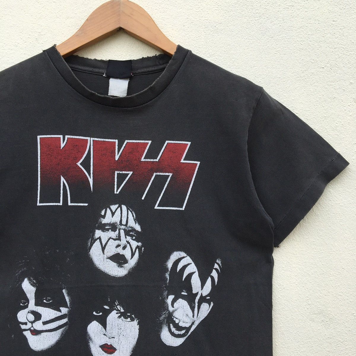 Band Tees × Vintage Vintage Distressed KISS ALIVE WORLDWIDE BAND T-Shirt Size US S / EU 44-46 / 1 - 4 Thumbnail