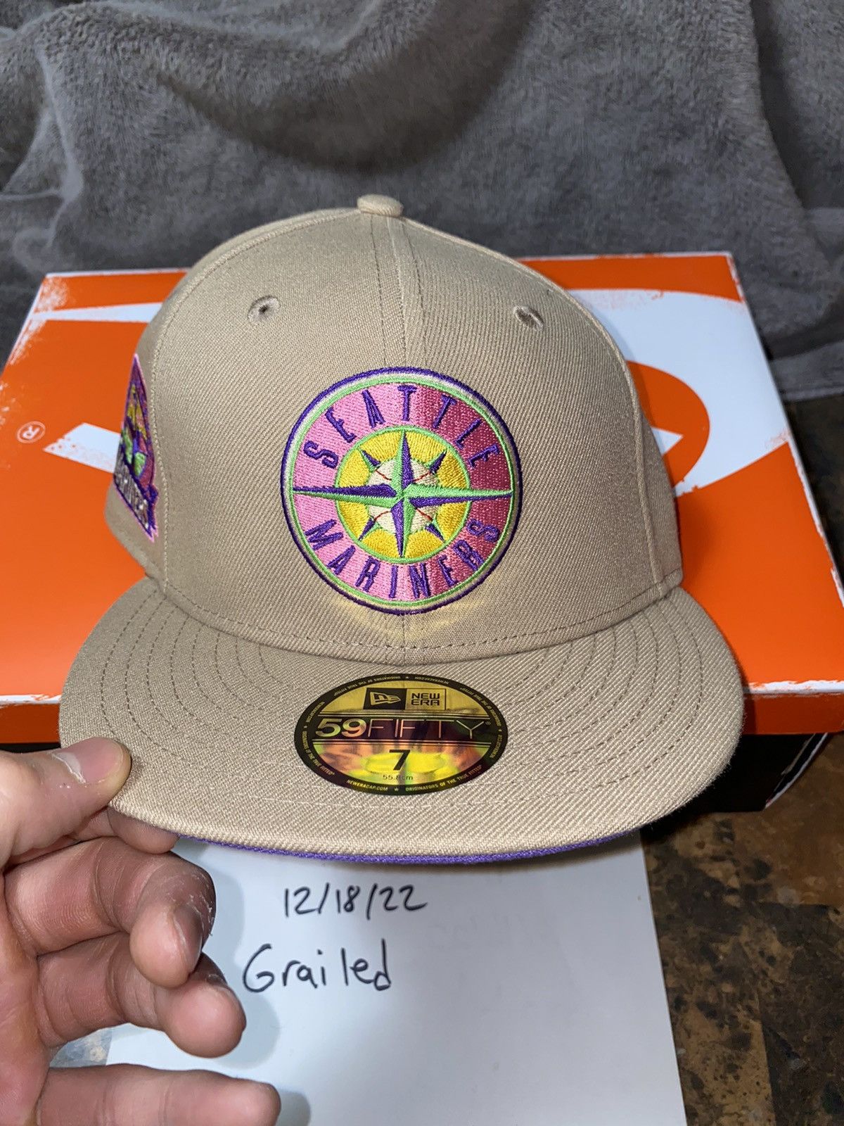 Seattle Mariners New Era 59fifty size 7 khaki purple pink