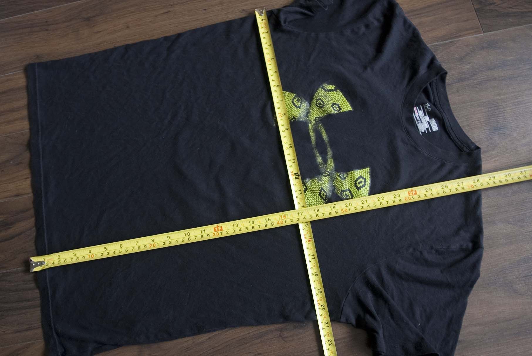 Under Armour * Under Armour Snake T Shirt Heatgear Size M Size US M / EU 48-50 / 2 - 4 Thumbnail