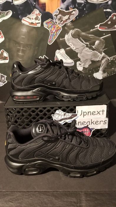 nike tn air max plus decon triple black