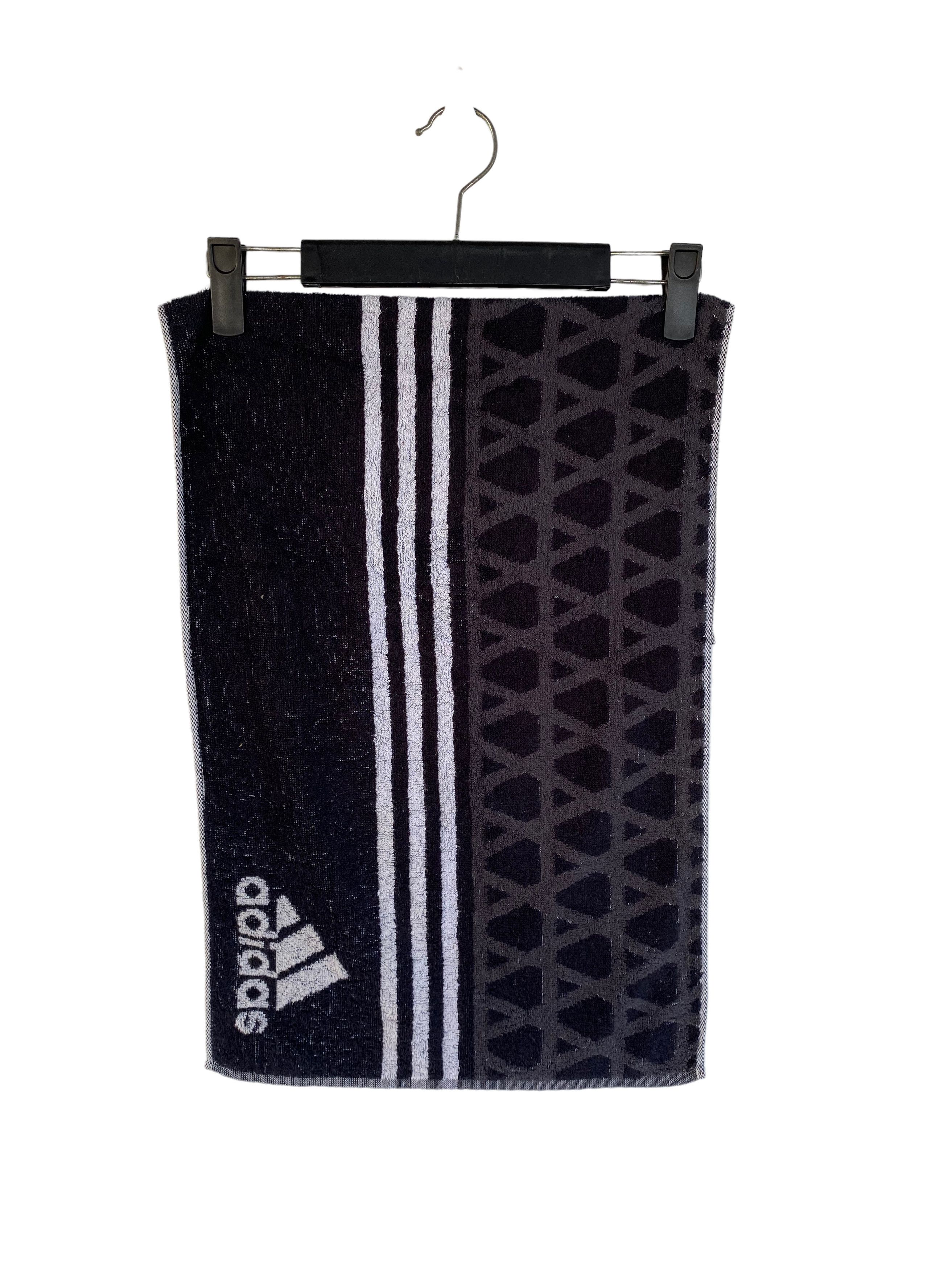 Adidas ADIDAS sportswear stripes hand / face towel Size ONE SIZE - 1 Thumbnail