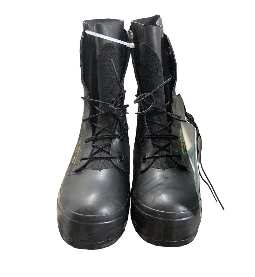 RAF Simmons Run way Bata Bunny/Mickey Boot