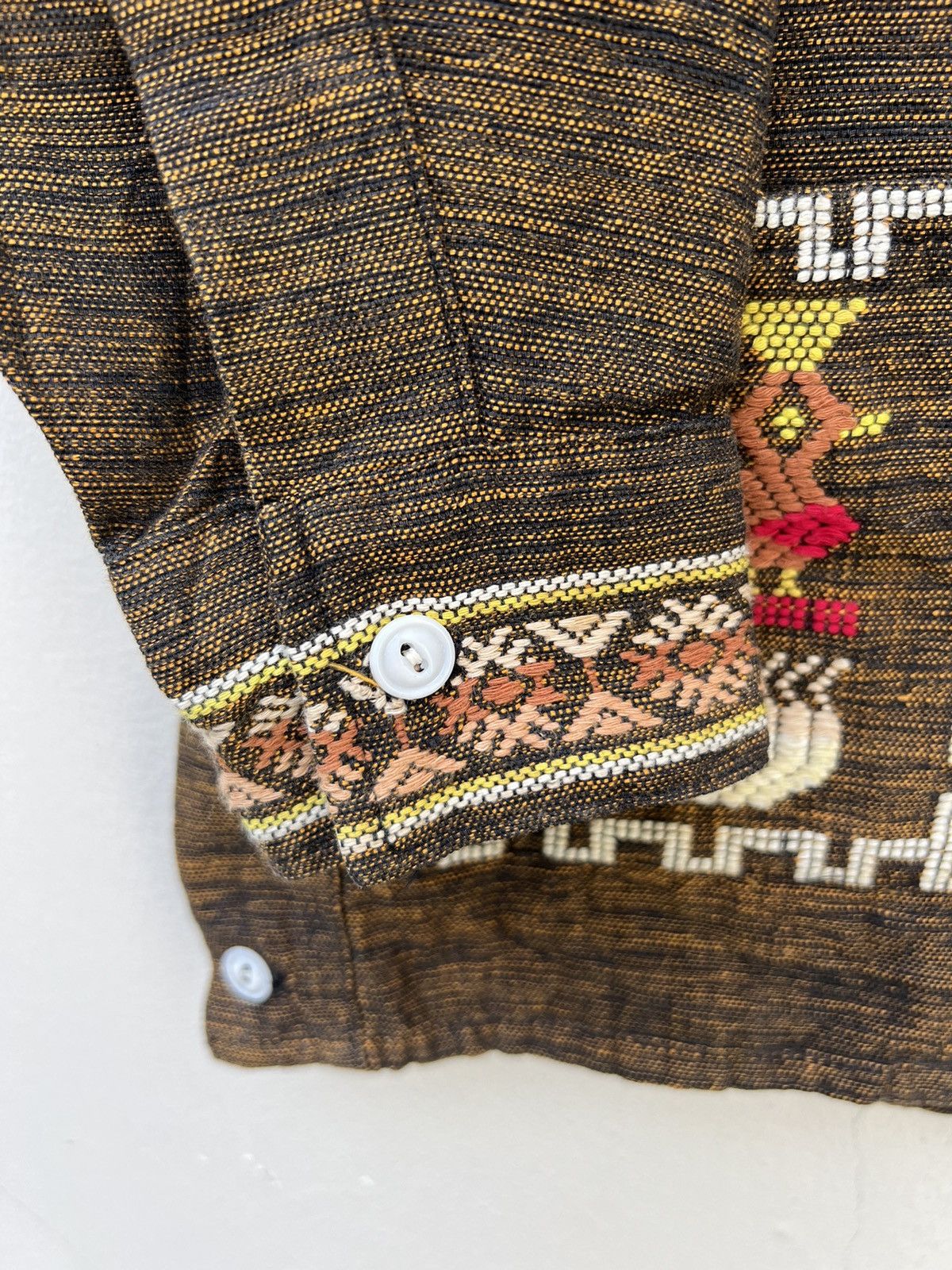 Vintage Vintage 70s Guatemalan Ethnic Embroidery 4 Pocket Shirt Size US M / EU 48-50 / 2 - 3 Thumbnail
