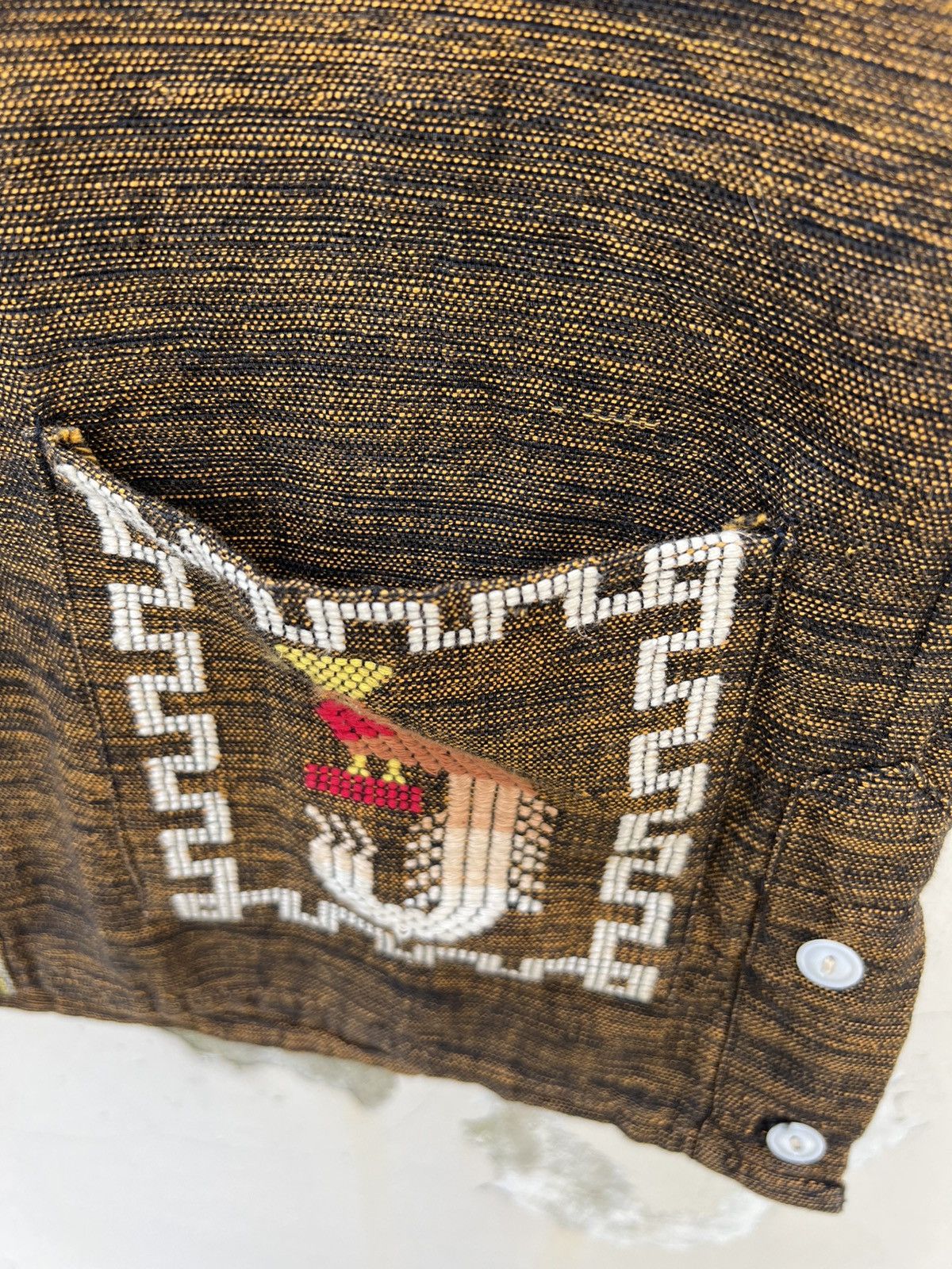 Vintage Vintage 70s Guatemalan Ethnic Embroidery 4 Pocket Shirt Size US M / EU 48-50 / 2 - 7 Thumbnail