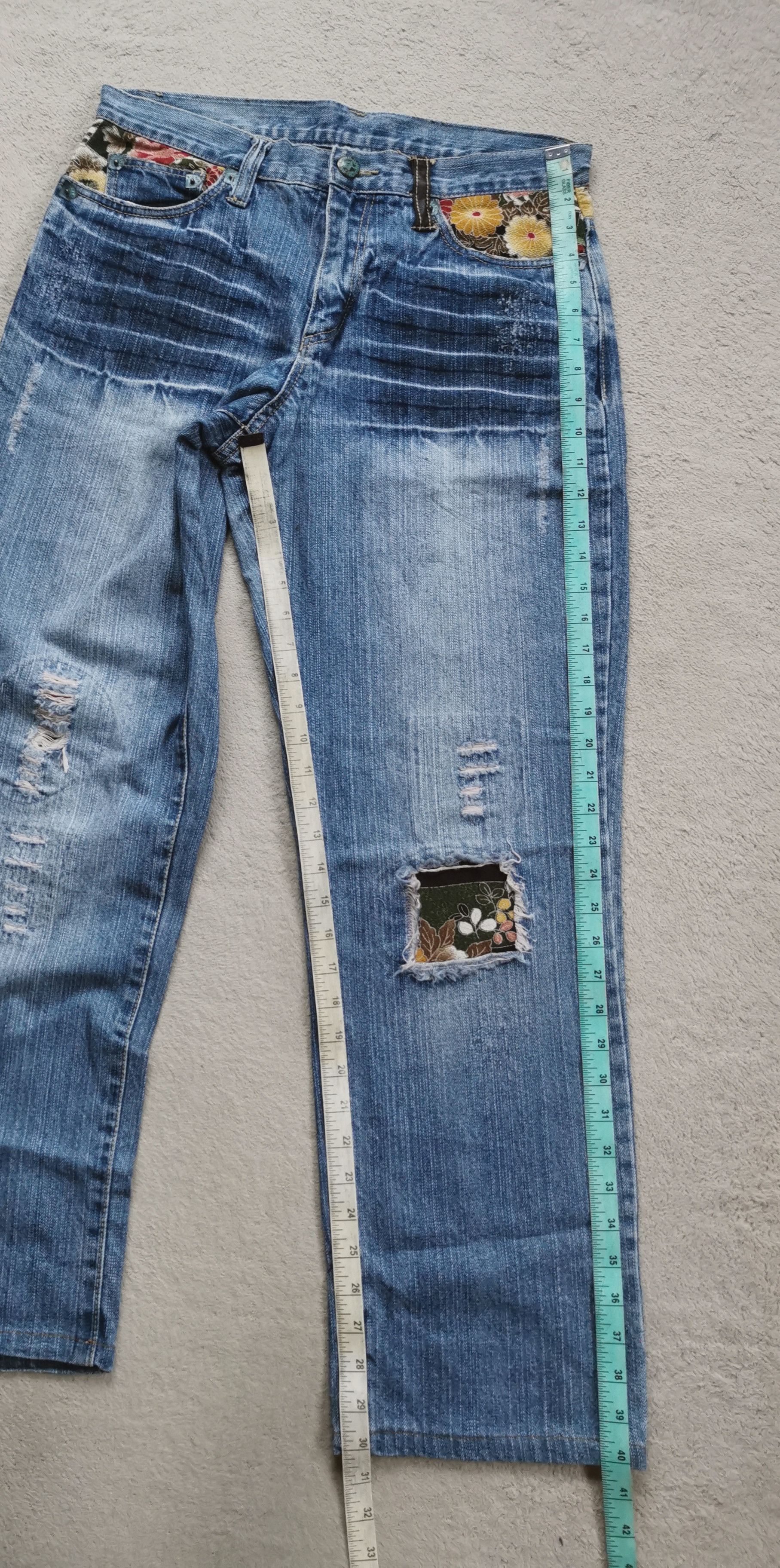 If Six Was Nine Distressed Flowers Embroidery Denim Japan Jeans Size US 33 - 10 Thumbnail