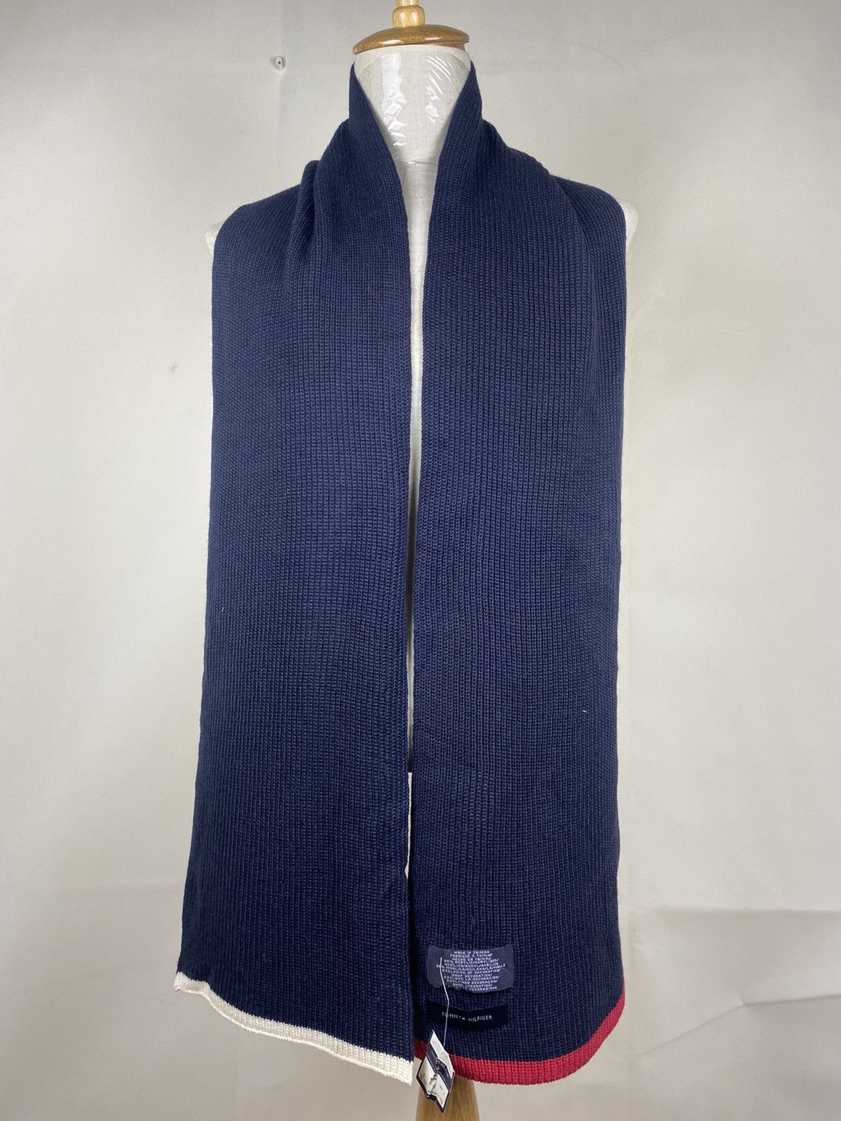 Tommy Hilfiger Tommy Hilfiger Brand New With Tag Scarf Muffler Size ONE SIZE - 1 Thumbnail