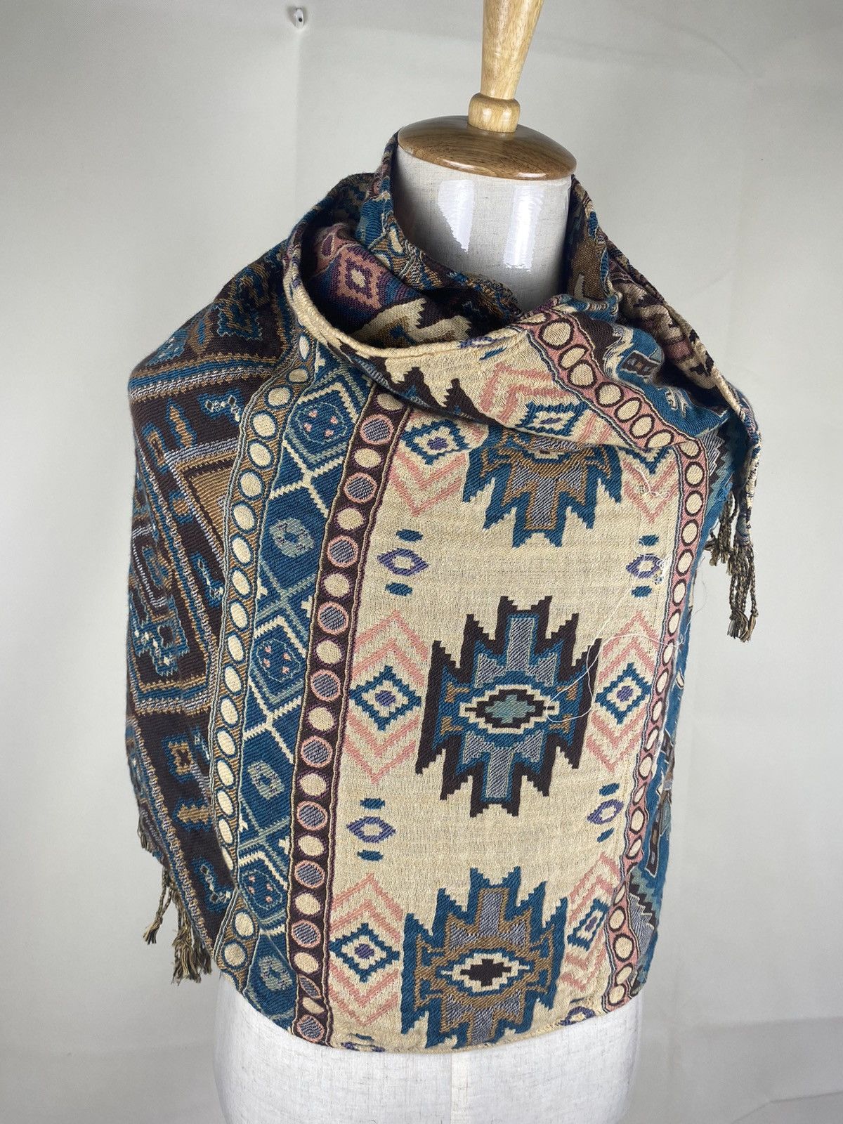 Japanese Brand Vintage Scarf Native Motif Inspired by Coogi Size ONE SIZE - 2 Thumbnail