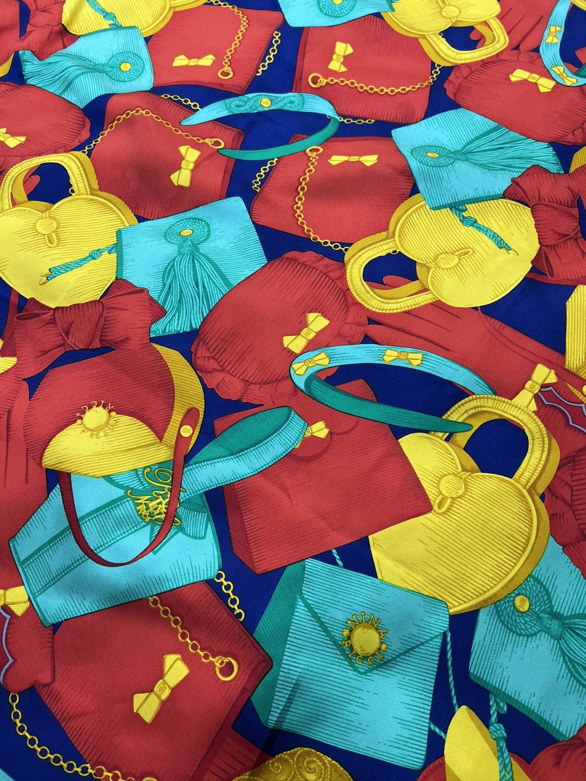 Designer × Nina Ricci × Other Vintage Nina Ricci Handbag Silk Scarf Made In Italy Size ONE SIZE - 3 Thumbnail
