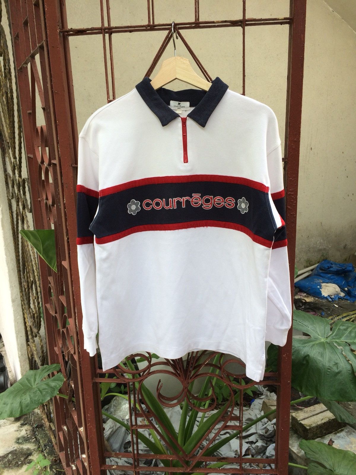image of Vintage Courreges Sweatshirt in White, Men's (Size Small)