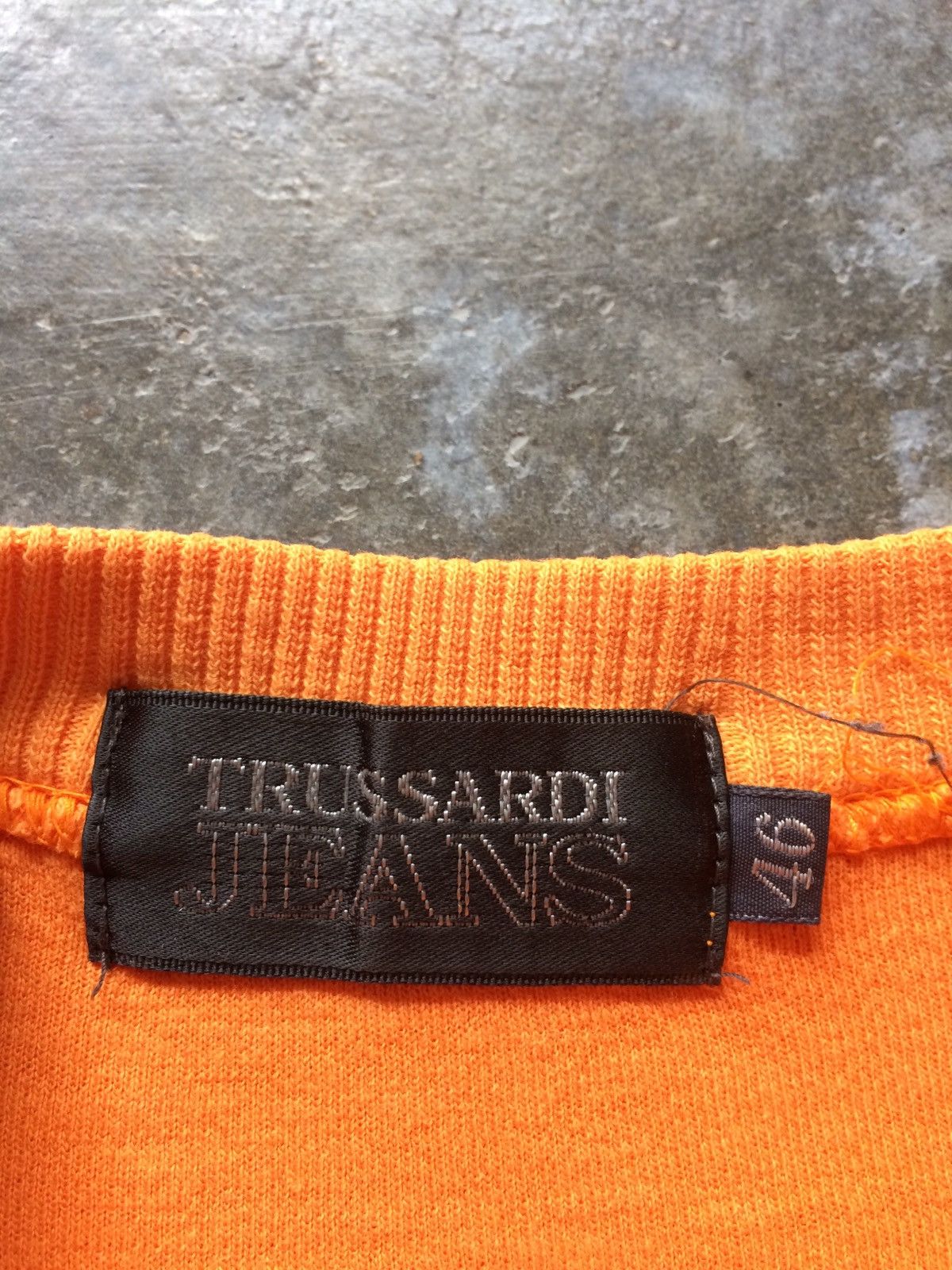 Trussardi × Vintage Vintage 90's Trussardi Big Logo Oversized Crewneck Size US L / EU 52-54 / 3 - 4 Thumbnail