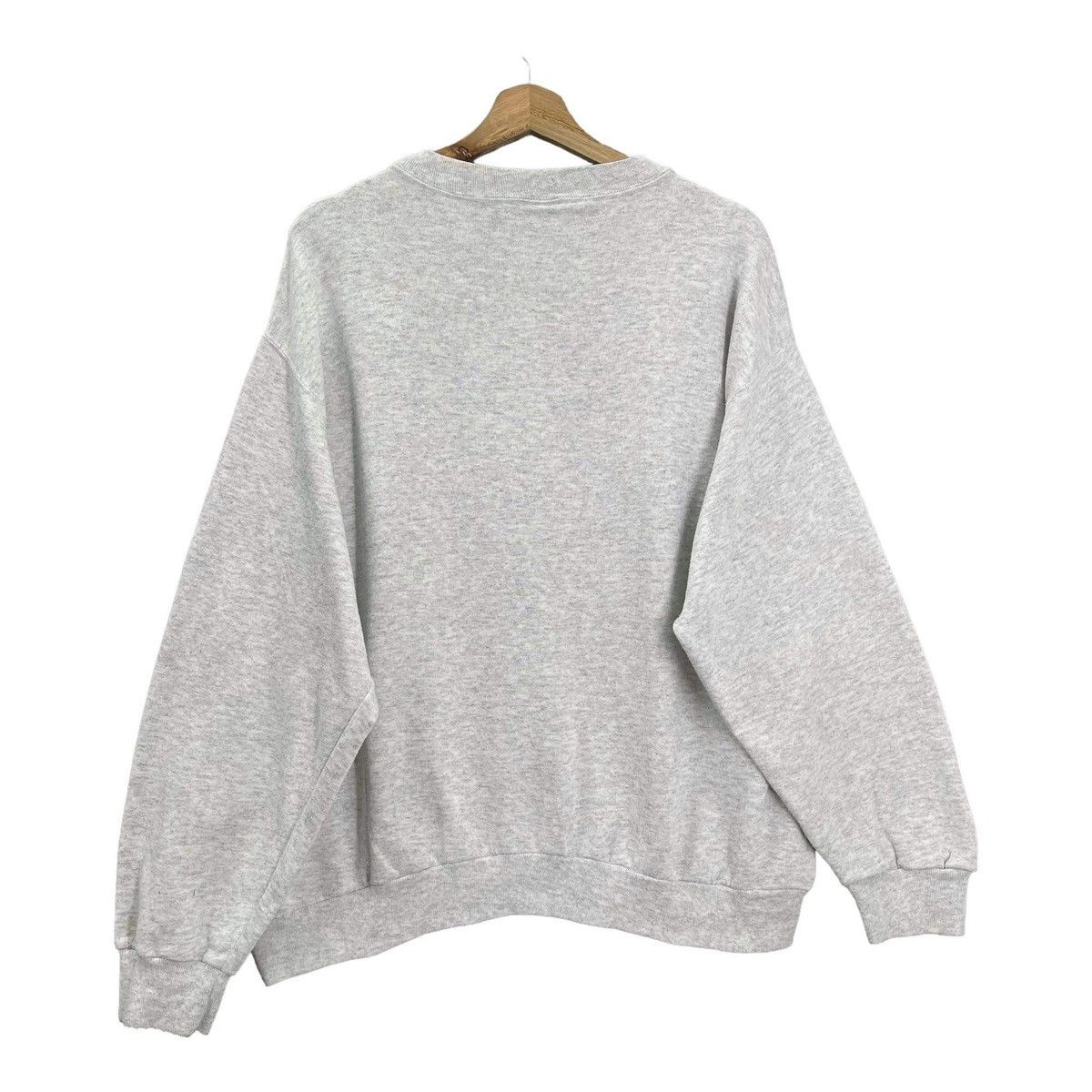 Mickey Mouse × Vintage Vintage 90s Mickey Mouse Crewneck Sweatshirt Baggy Size M Size US M / EU 48-50 / 2 - 8 Thumbnail
