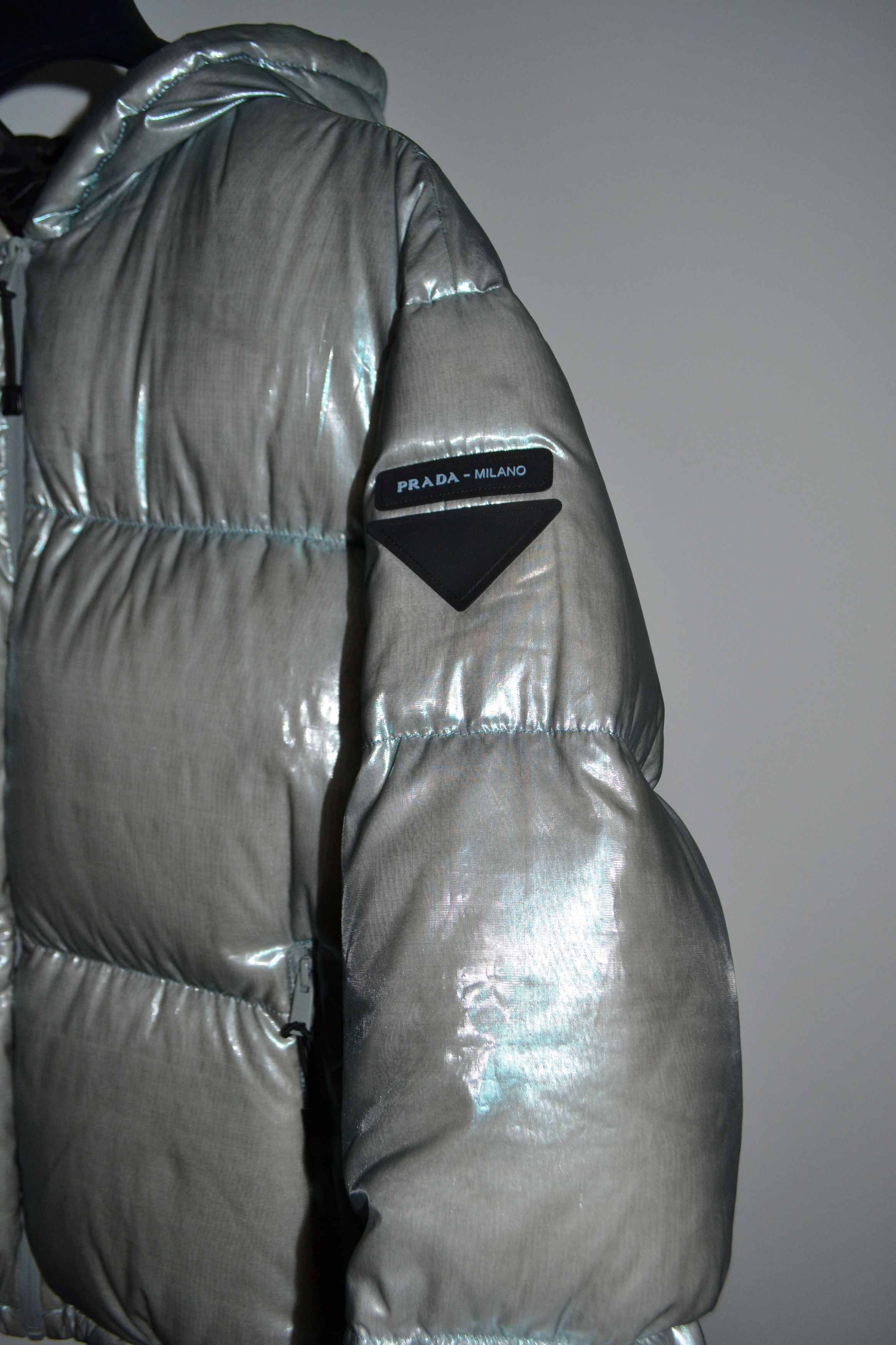 Prada FW2018 Iridescent Puffer Jacket Size US S / EU 44-46 / 1 - 3 Thumbnail