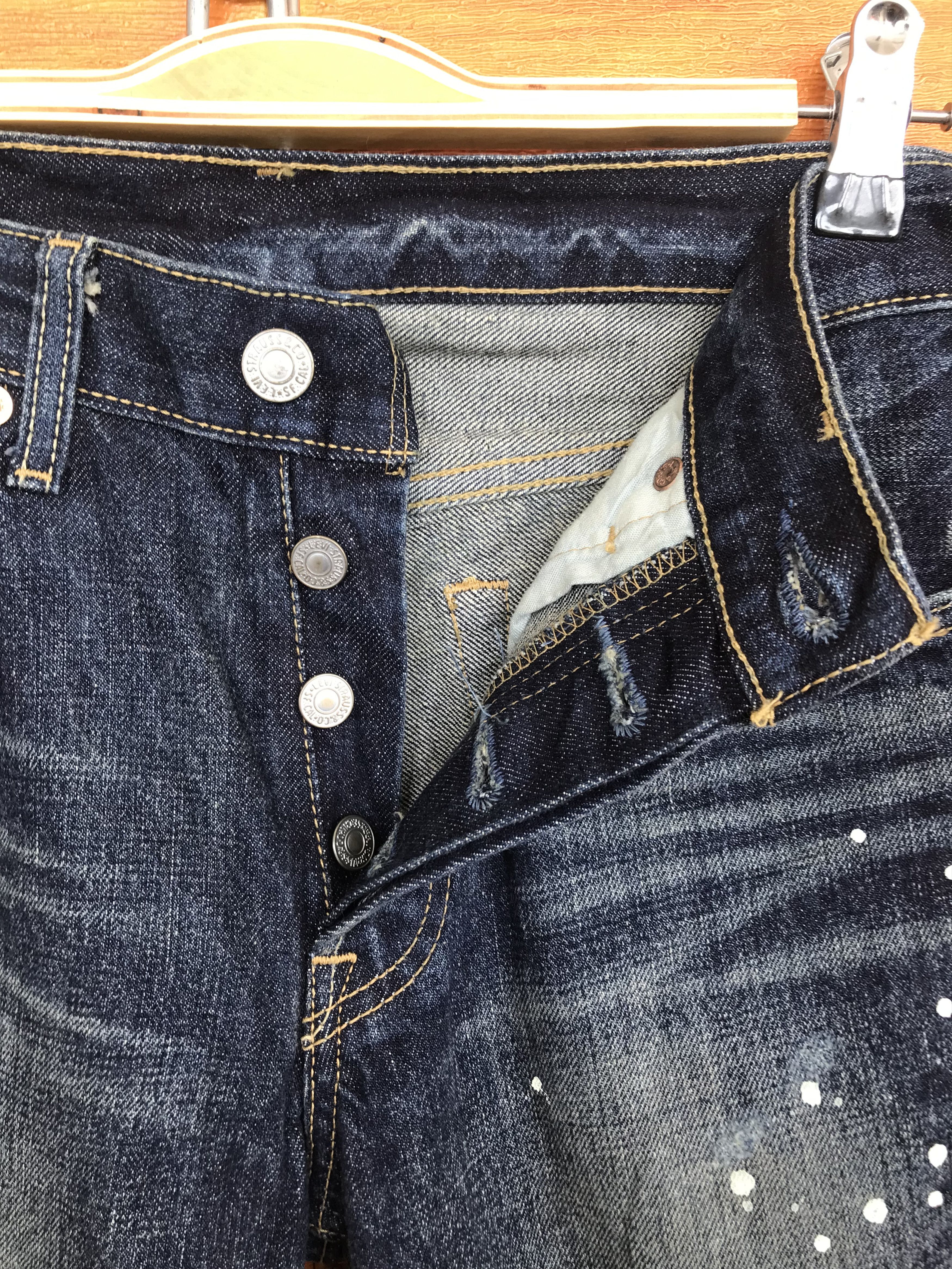 Levi's Vintage Levis 501 Clawmark Distressed Faded Denim Jeans Size US 29 - 21 Thumbnail