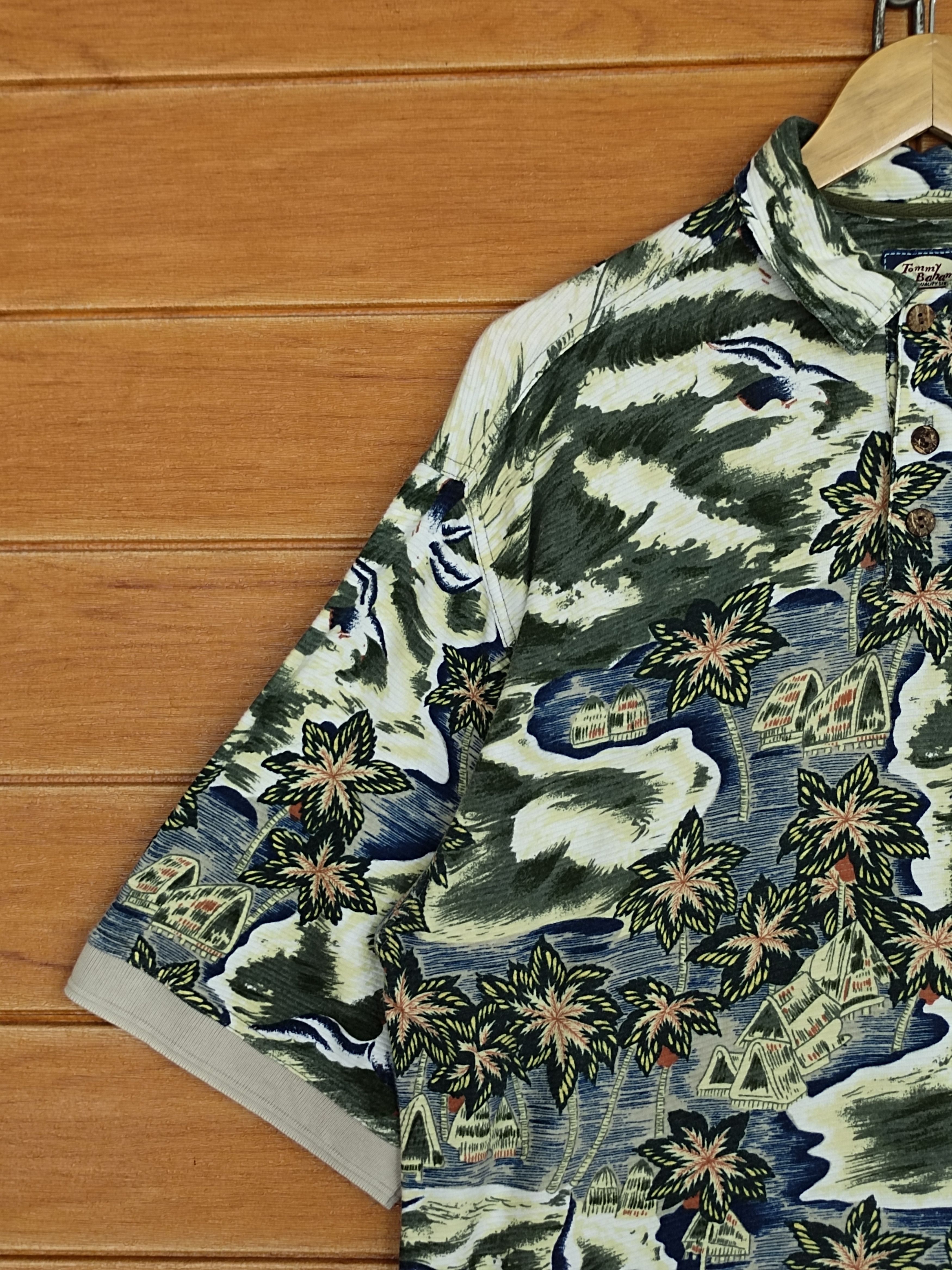 Tommy Bahama Vintage 90s TOMMY BAHAMA All Overprint Hawaiian Polo Shirt Size US S / EU 44-46 / 1 - 6 Thumbnail