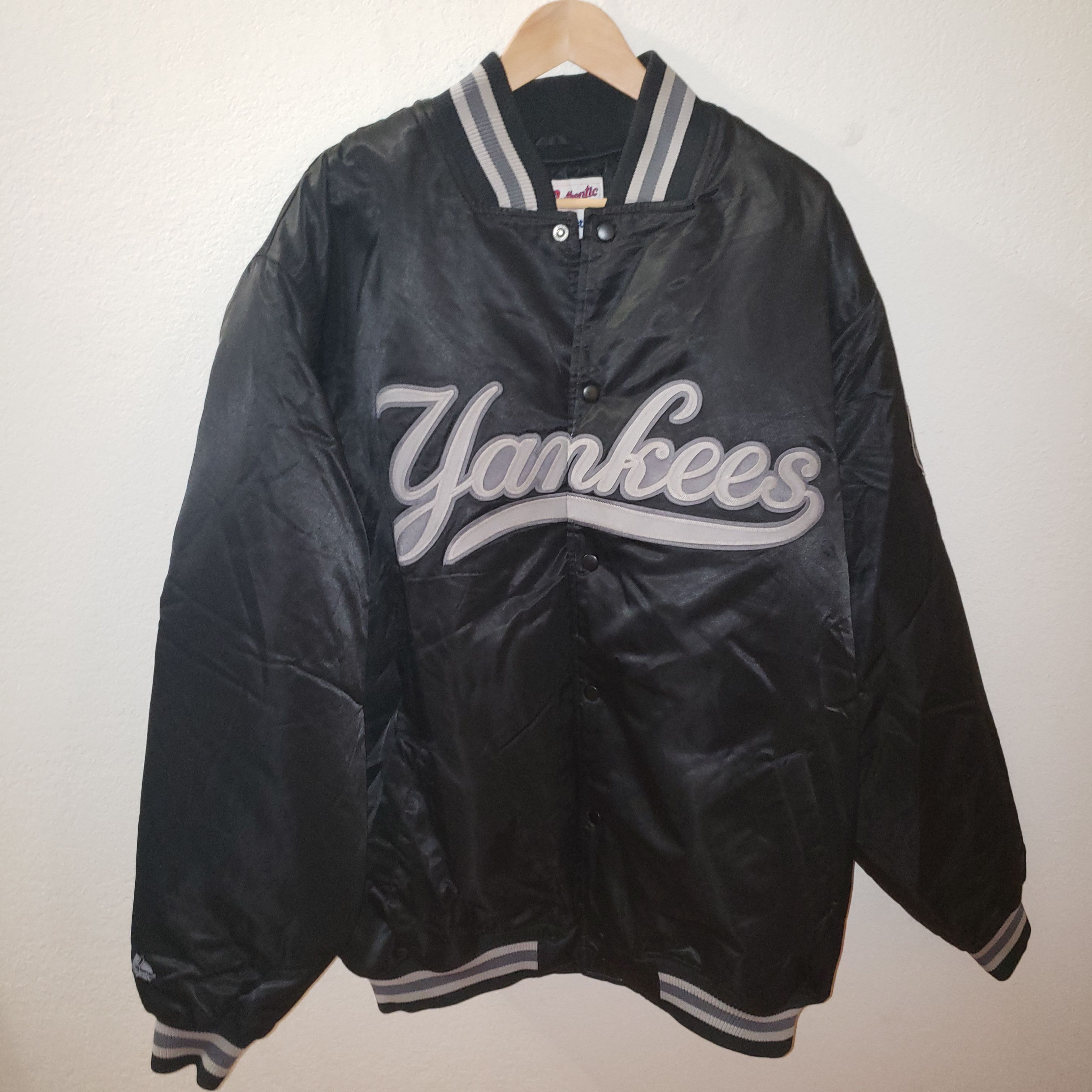 VINTAGE MAJESTIC NEW YORK YANKEE JACKET