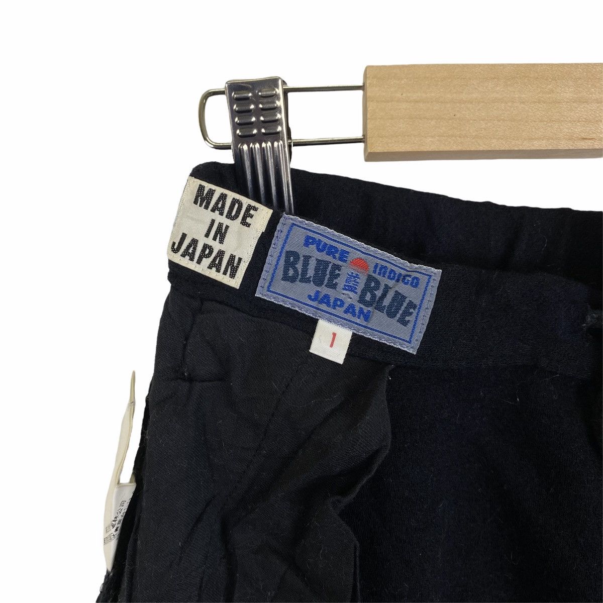 Blue Blue Japan × Japanese Brand × Vintage Vintage BLUE BLUE JAPAN Polkadot Design Wool 3 Quarter Pants Size US 27 - 9 Thumbnail