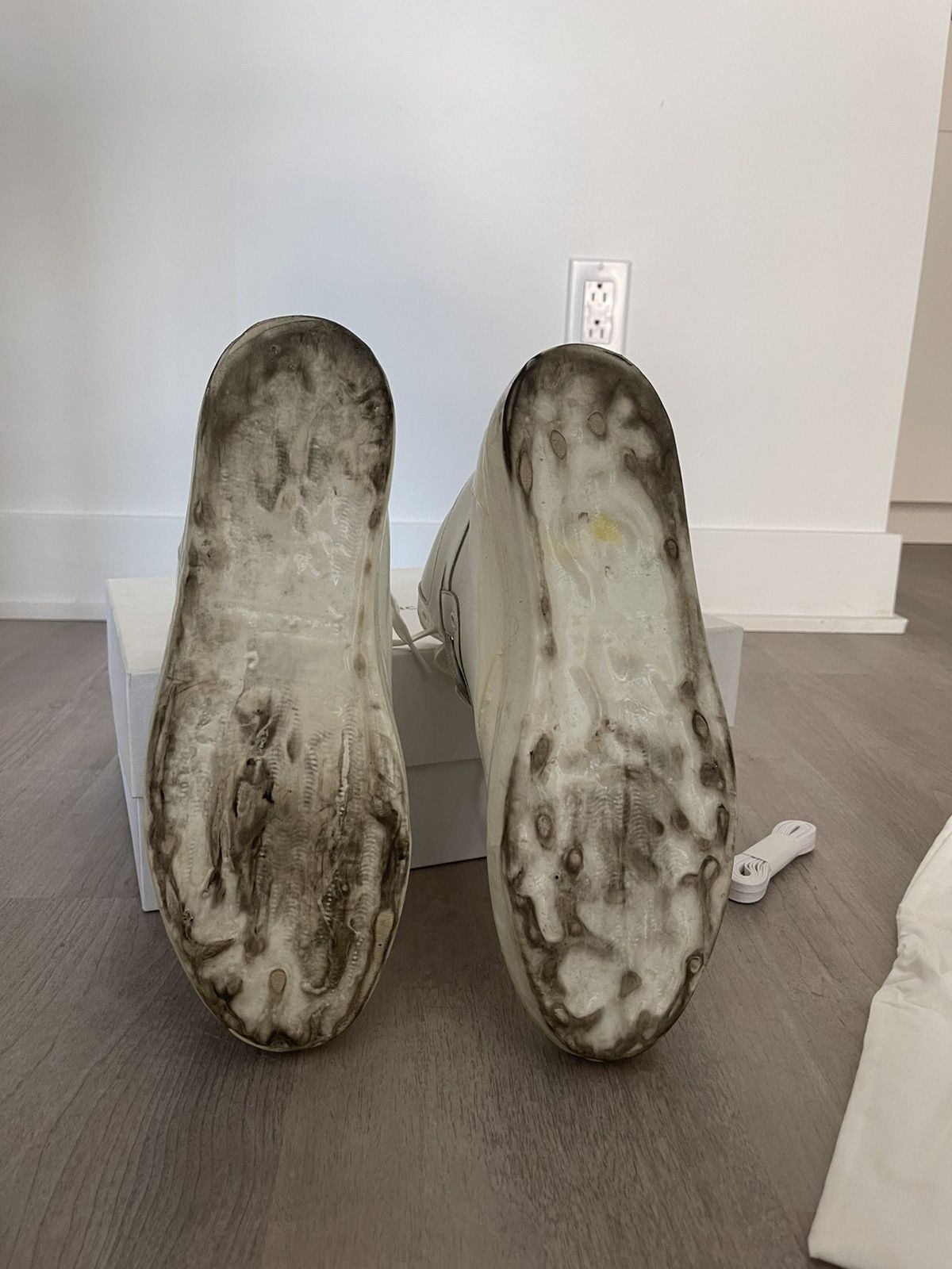 Balenciaga Balenciaga White Dipped High Top Sneakers Size US 10 / EU 43 - 6 Thumbnail