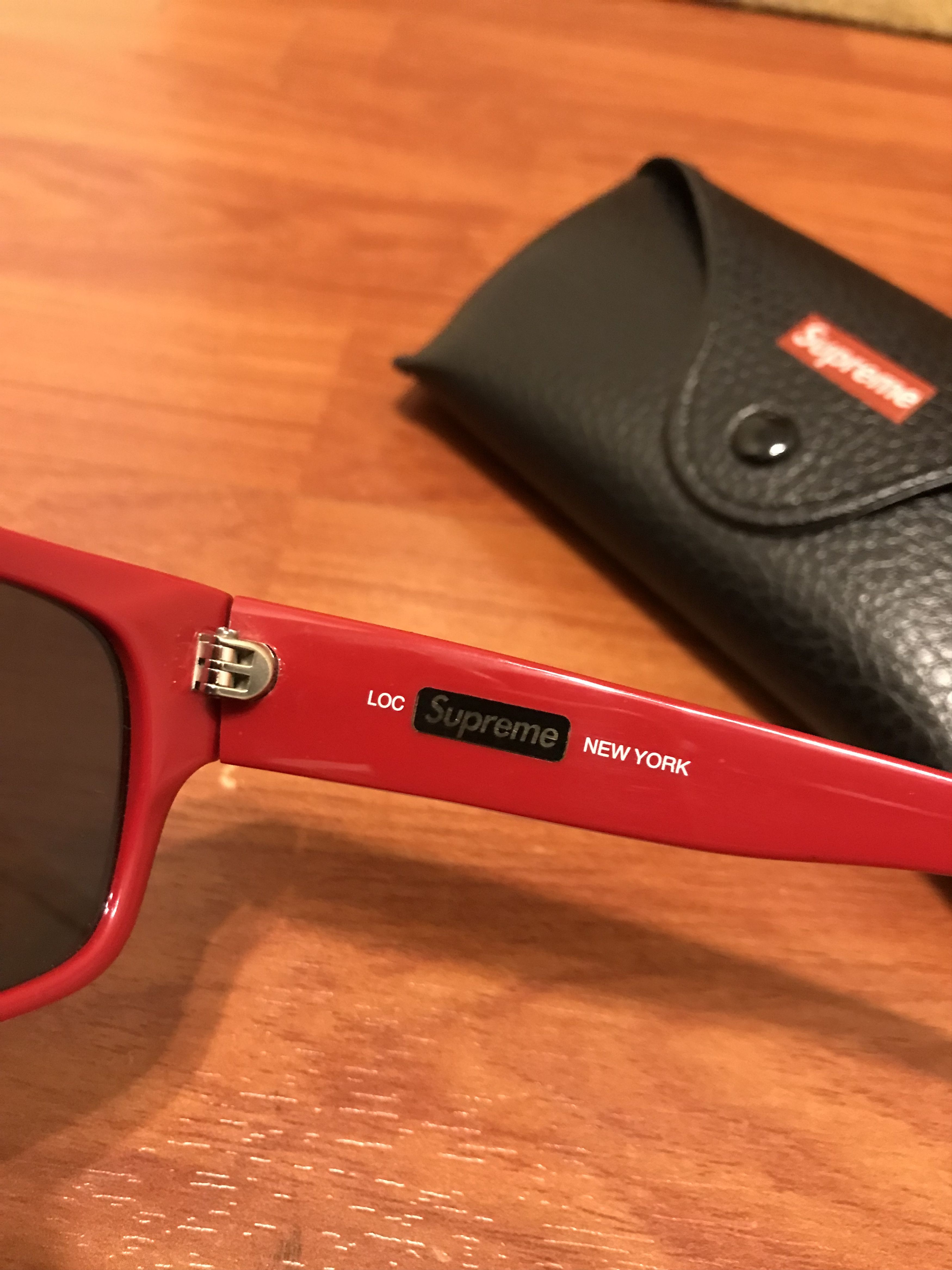 Supreme DS: 2009 supreme OG loc sunglasses (red) Size ONE SIZE - 3 Thumbnail