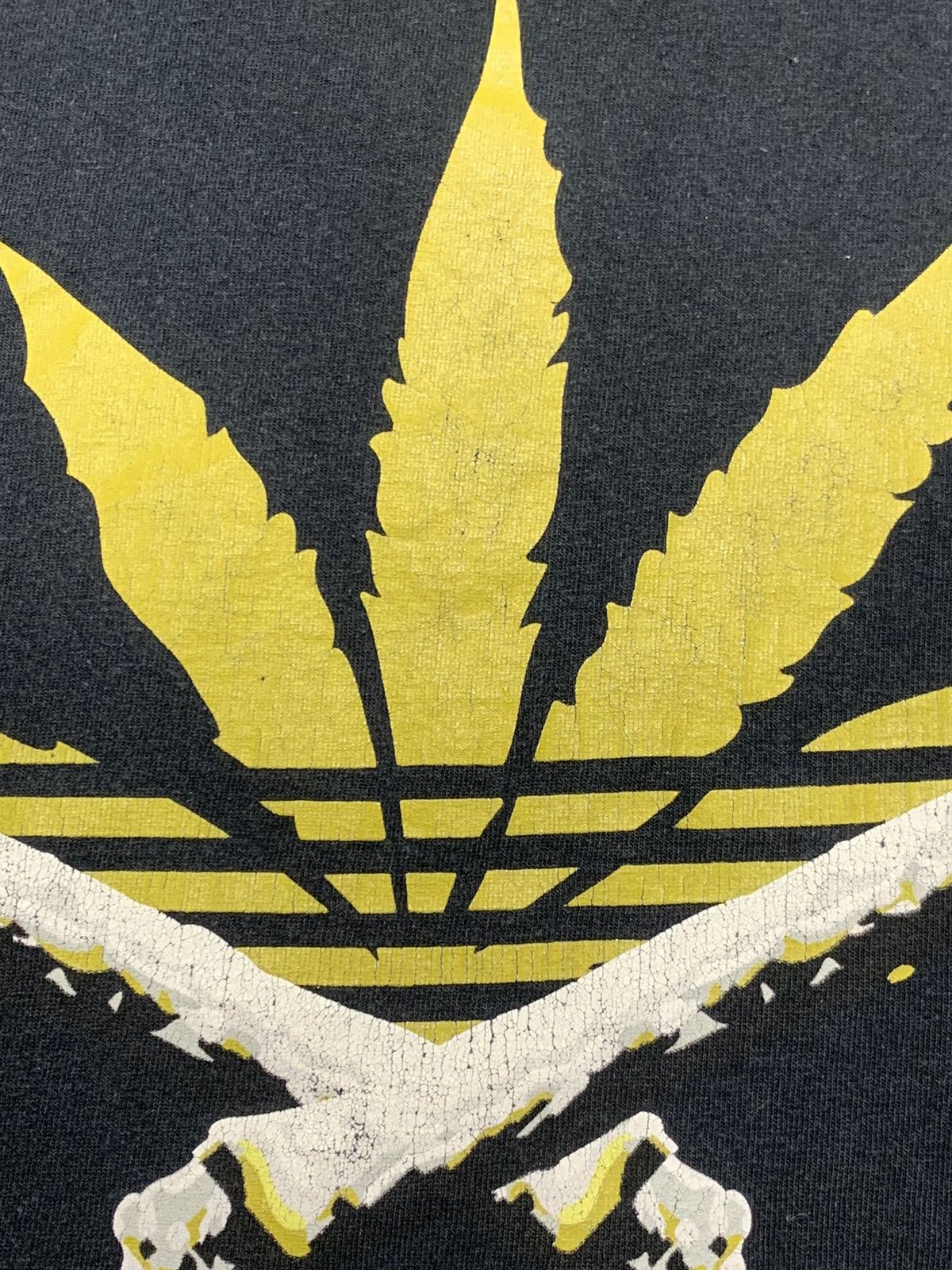 Vintage Vintage Y2K 90’s Marijuana Amsterdam Blunt T-Shirt Size US XXL / EU 58 / 5 - 4 Thumbnail