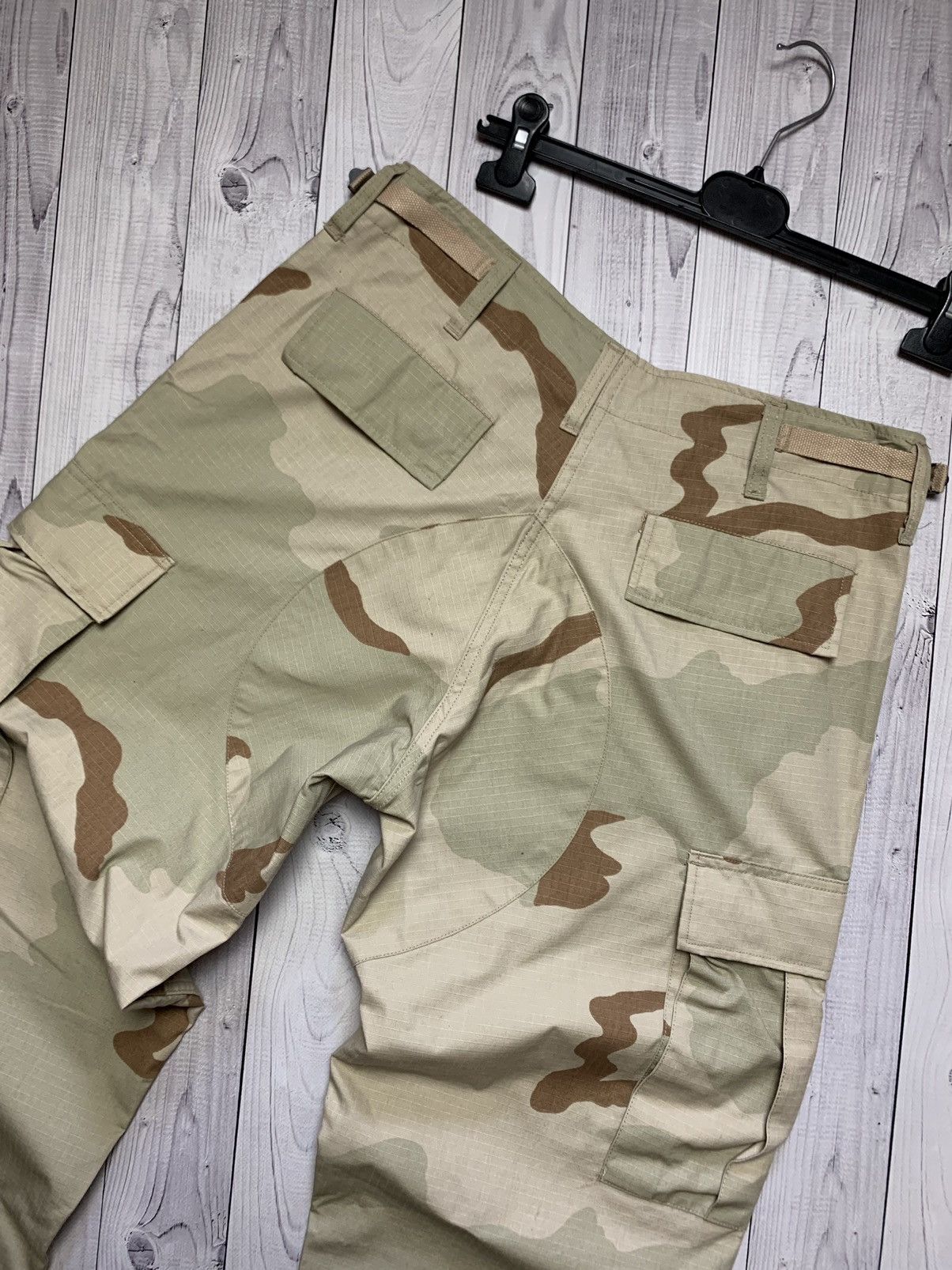 Carhartt × Vintage Vintage Camo Cargo Carhartt pants size 31 Size US 31 - 8 Thumbnail