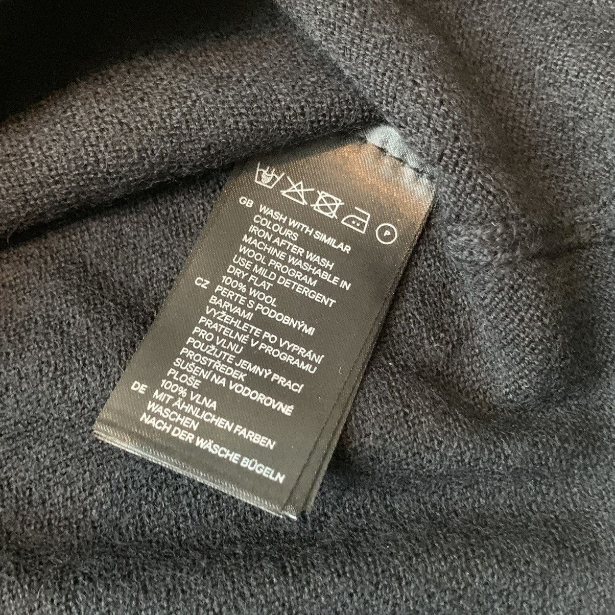 Comme des Garcons Rei Kawakubo Comme des Garcons x H&M wool Size S / US 4 / IT 40 - 6 Thumbnail