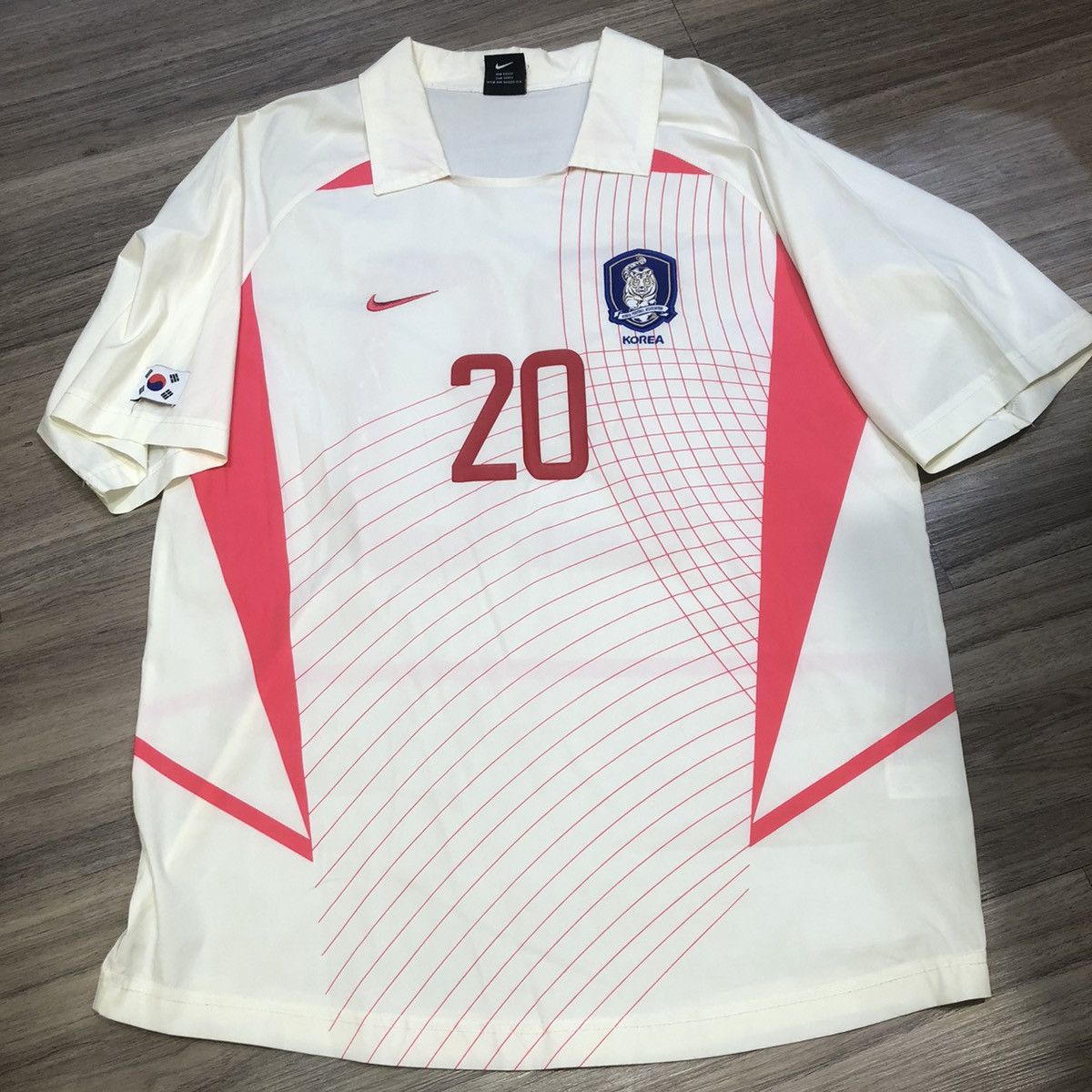 ウェア Kith Seoul South Korea Soccer Jersey KITH Seoul Soccer Jersey just landed! 🏆 Items from the hottest