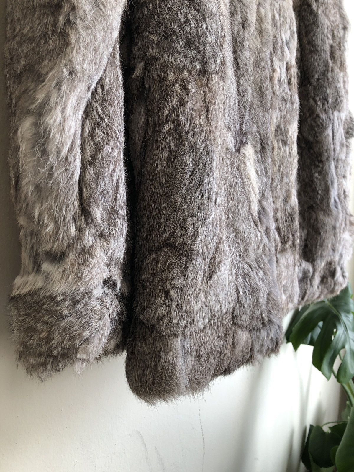 Diane von Furstenberg Genuine Dead Vintage Bunnies Playboy Furry Coat Size US L / EU 52-54 / 3 - 6 Thumbnail
