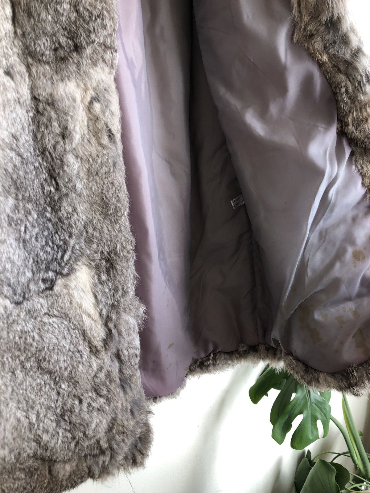 Diane von Furstenberg Genuine Dead Vintage Bunnies Playboy Furry Coat Size US L / EU 52-54 / 3 - 10 Thumbnail