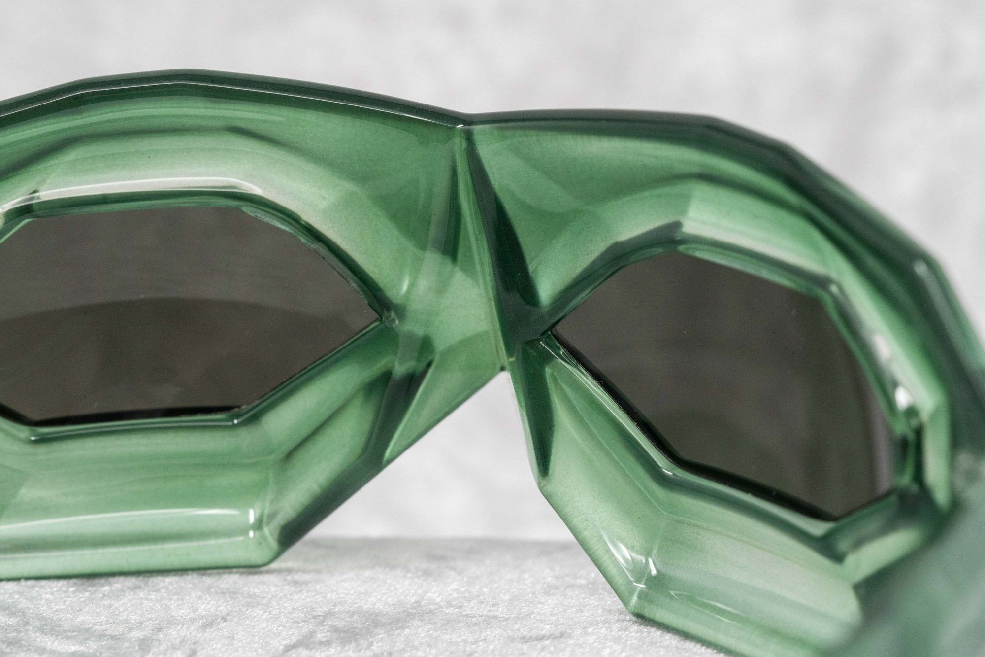 Linda Farrow WVD x Linda Farrow Crystal Diamond Mask Sunglasses Green Size ONE SIZE - 4 Thumbnail