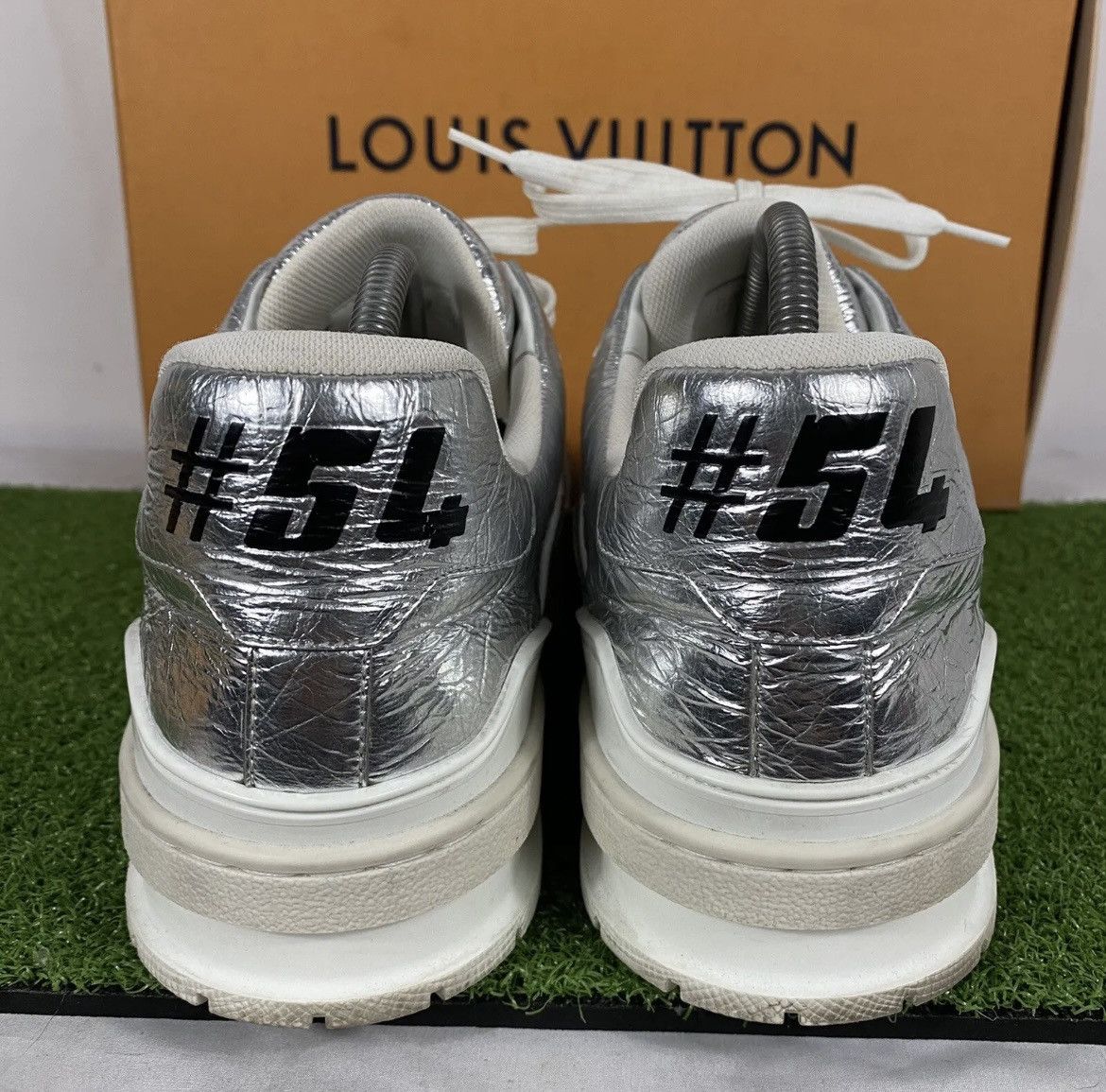 Louis Vuitton Louis Vuitton Trainers Metallic Silver Size US 9 / EU 42 - 4 Thumbnail