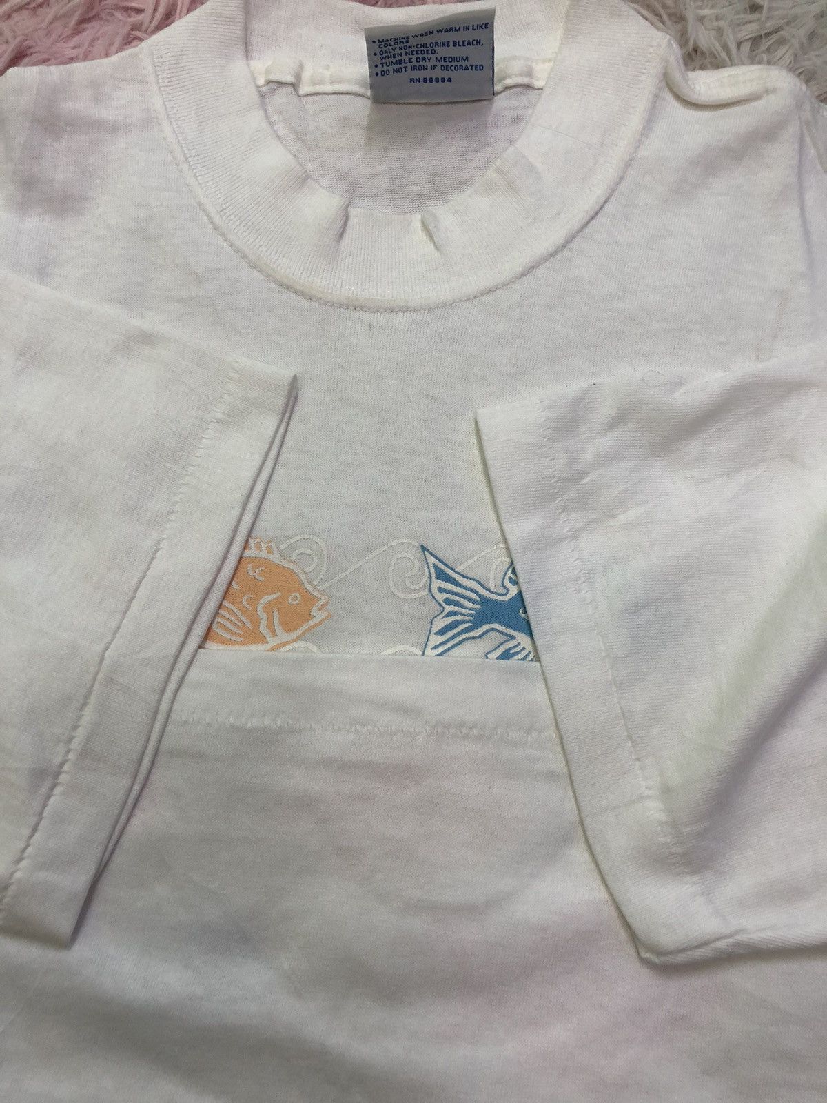 All Sport × Vintage Vintage Guam Fish print Size US S / EU 44-46 / 1 - 4 Thumbnail