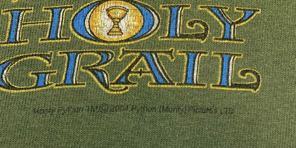 Liquid Blue × Vintage Liquid Blue Monty Python And The Holy Grail Vintage 2004 Size US L / EU 52-54 / 3 - 5 Thumbnail
