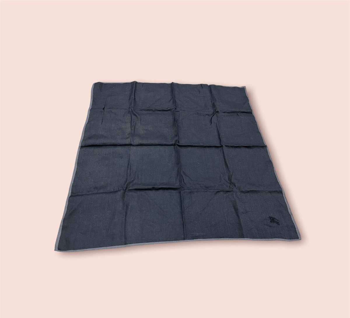 Burberry BURBERRY PLAIN POCKETSQUARE/HANDKERCHIEF/BANDANA Size ONE SIZE - 5 Thumbnail