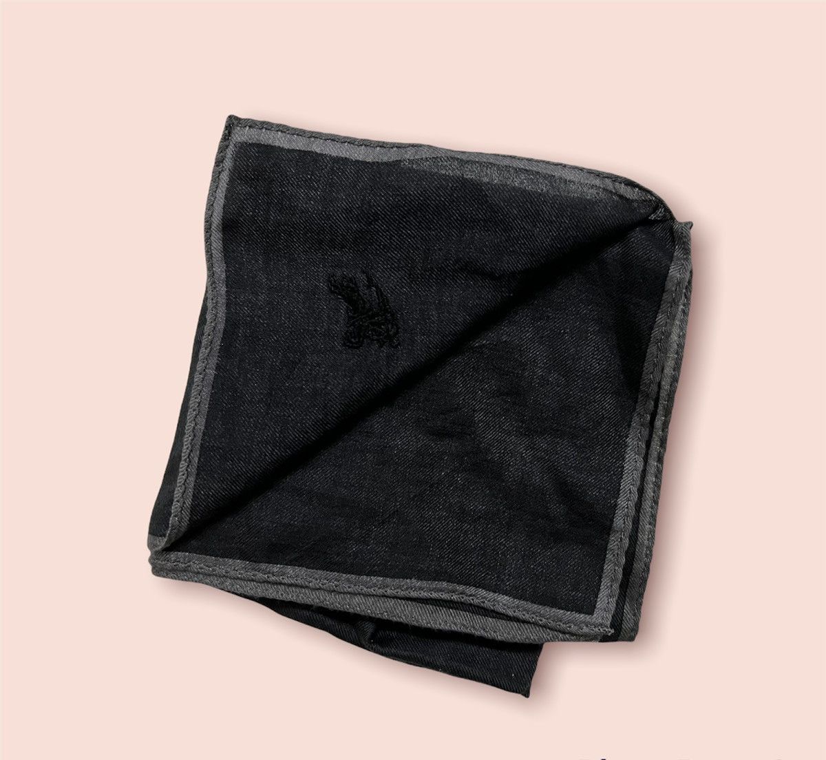 Burberry BURBERRY PLAIN POCKETSQUARE/HANDKERCHIEF/BANDANA Size ONE SIZE - 8 Thumbnail