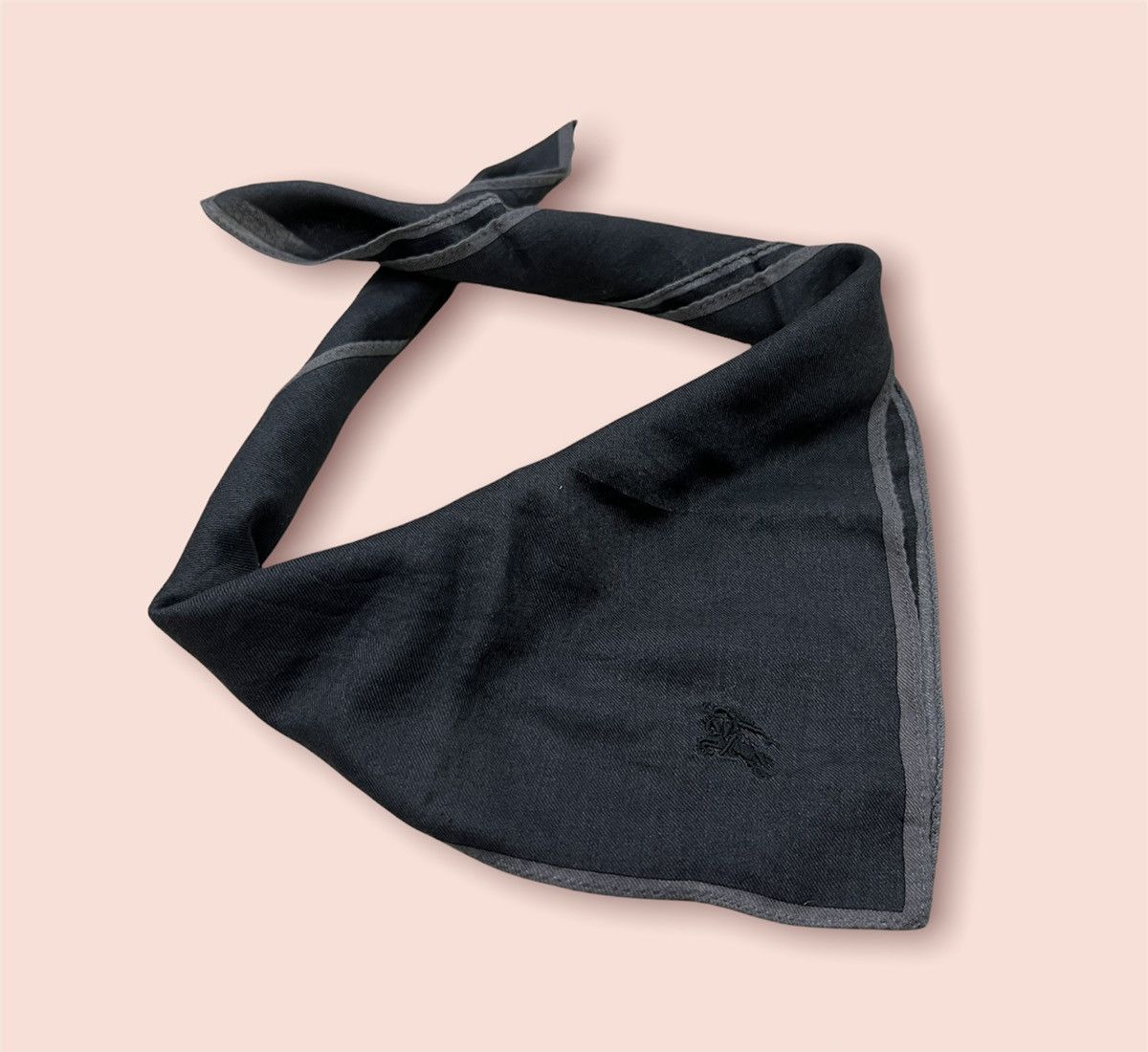 Burberry BURBERRY PLAIN POCKETSQUARE/HANDKERCHIEF/BANDANA Size ONE SIZE - 3 Thumbnail