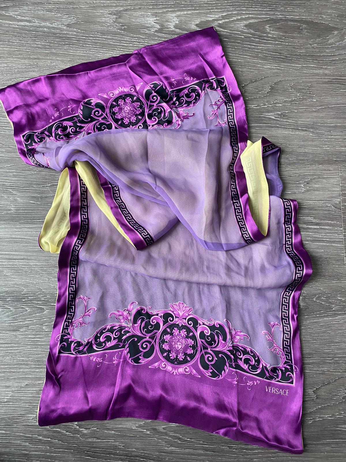 Versace Versace Silk Scarf Size ONE SIZE - 1 Thumbnail