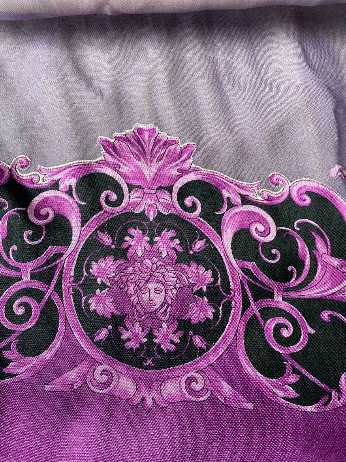 Versace Versace Silk Scarf Size ONE SIZE - 3 Thumbnail