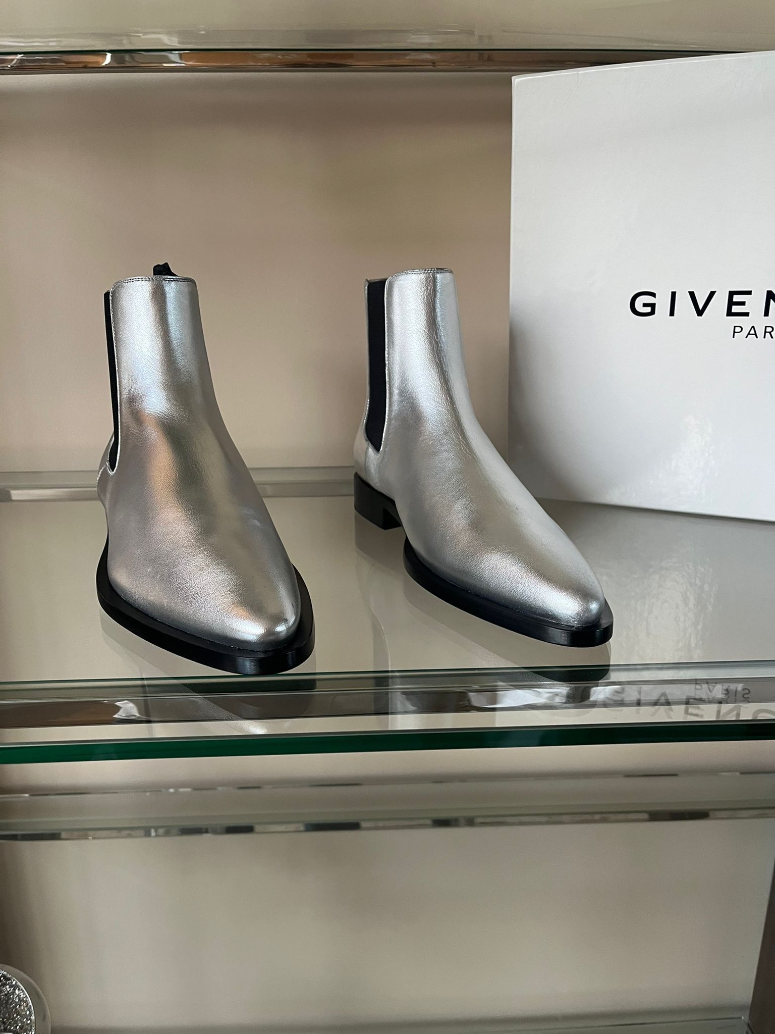 Givenchy Chelsea Boots in Silver Size US 8 / EU 41 - 13 Thumbnail