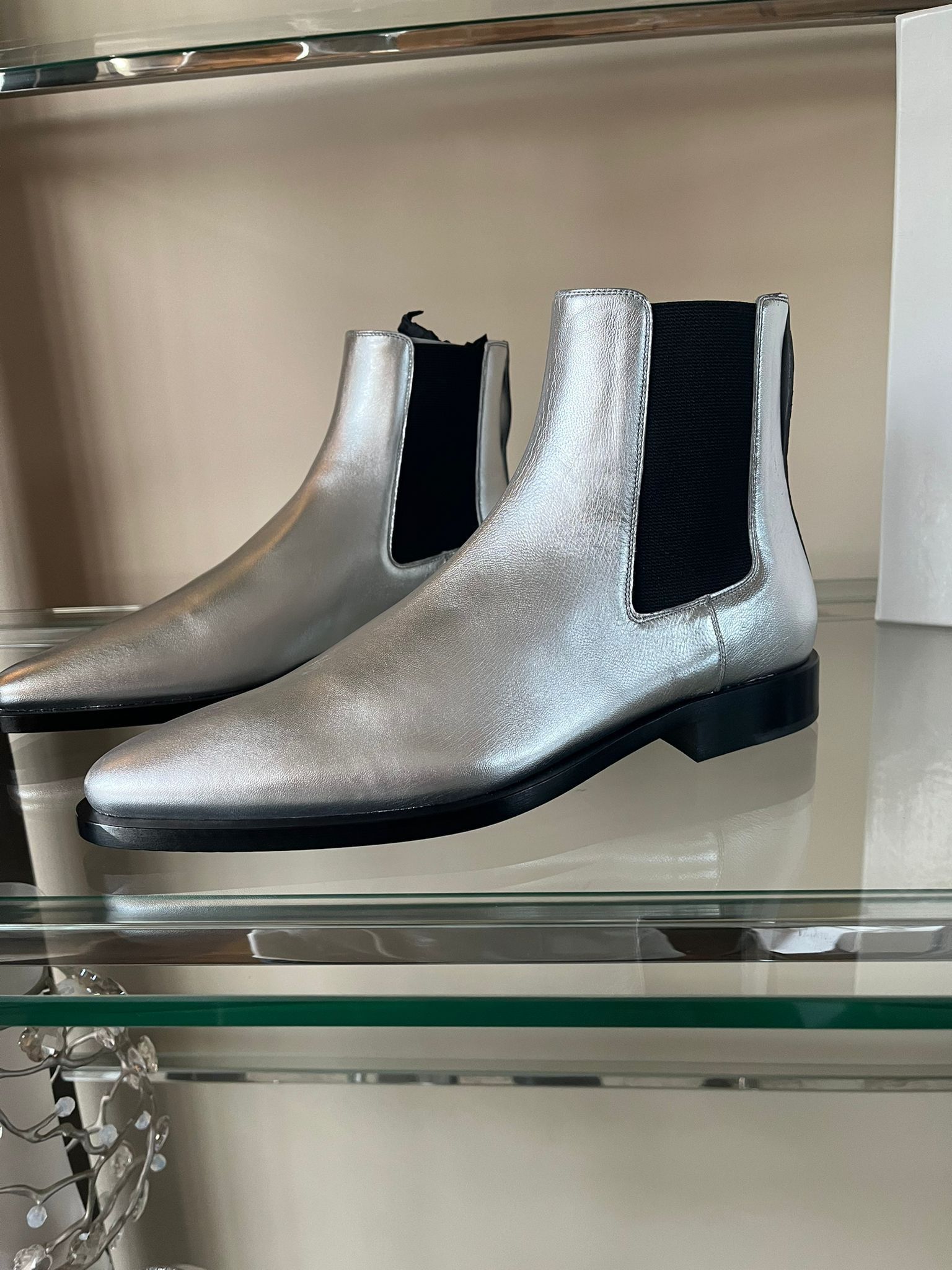 Givenchy Chelsea Boots in Silver Size US 8 / EU 41 - 14 Thumbnail