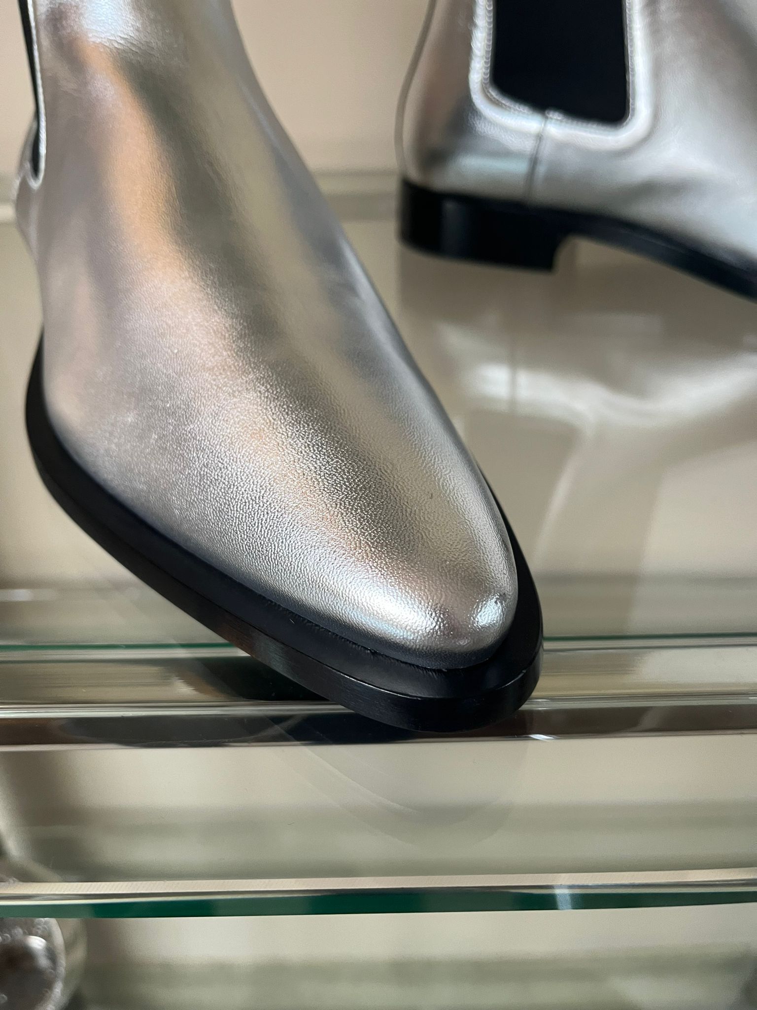 Givenchy Chelsea Boots in Silver Size US 8 / EU 41 - 11 Thumbnail