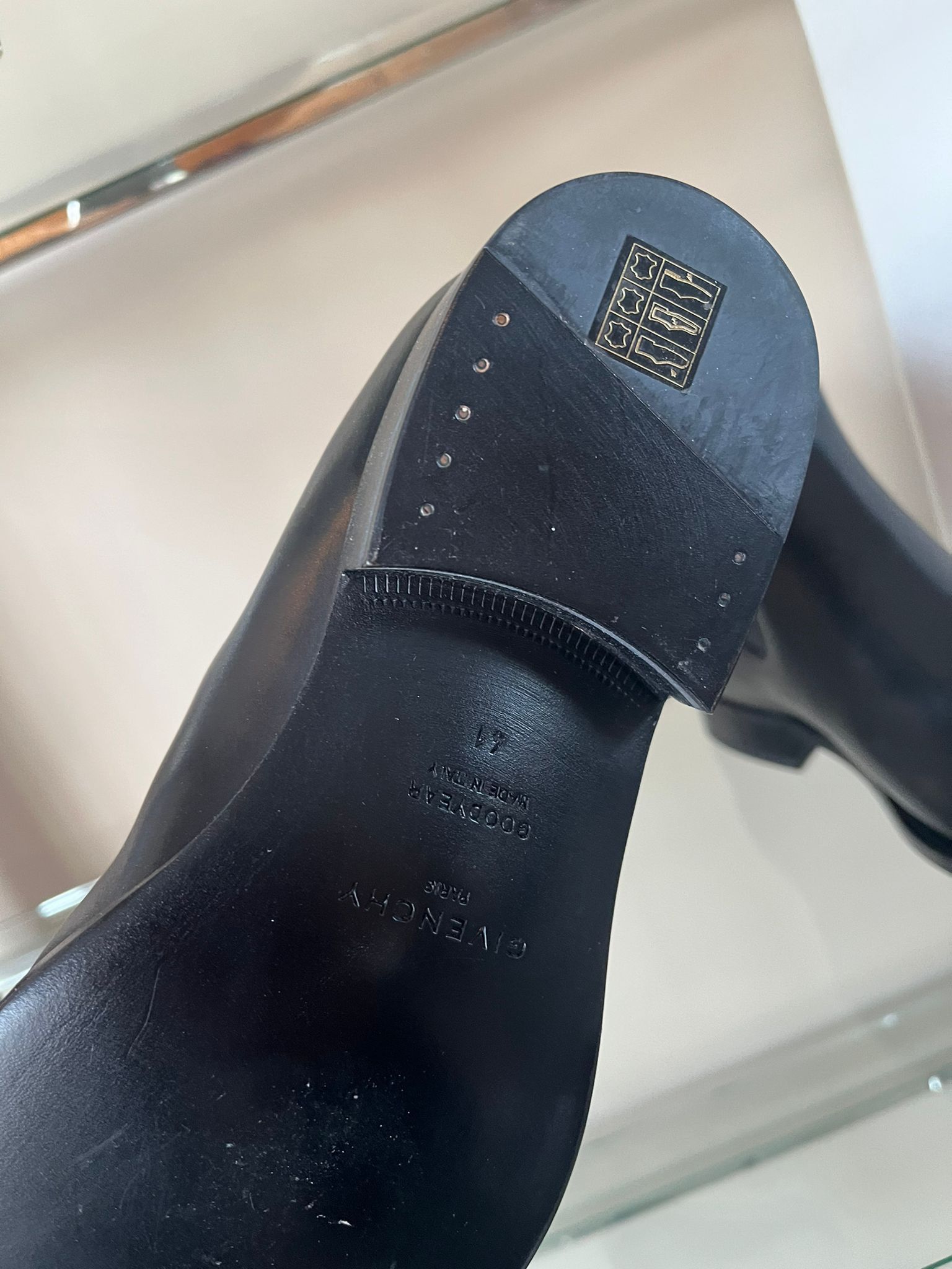 Givenchy Chelsea Boots in Black Size US 8 / EU 41 - 12 Thumbnail