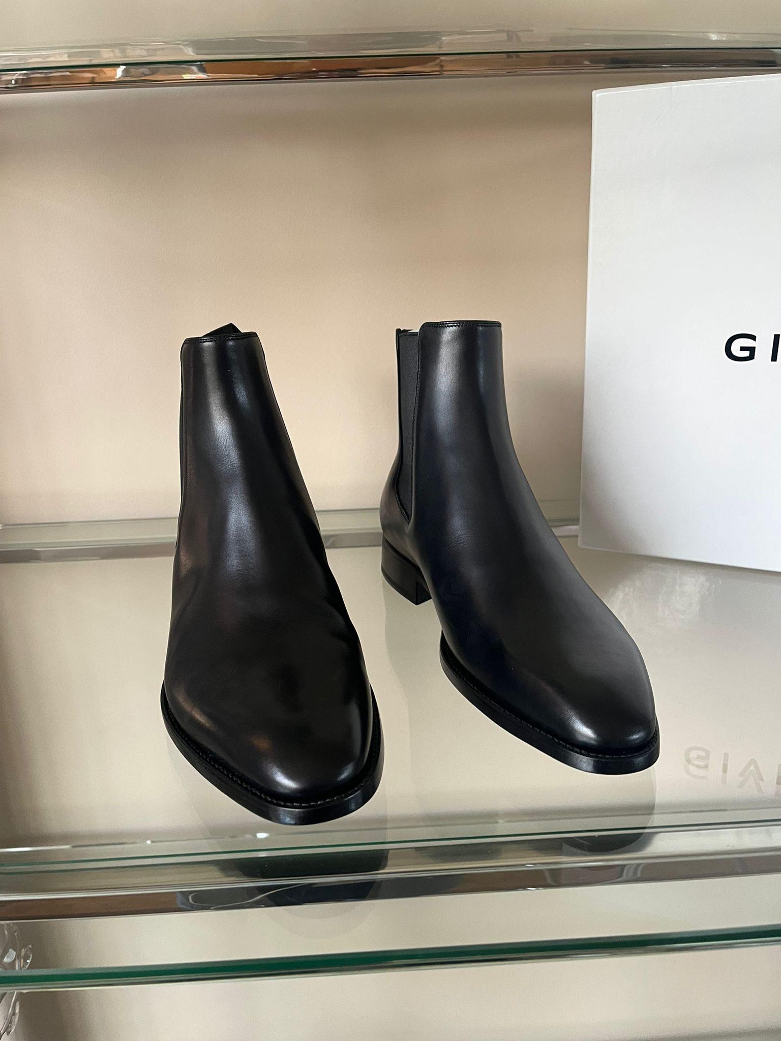 Givenchy Chelsea Boots in Black Size US 8 / EU 41 - 5 Thumbnail