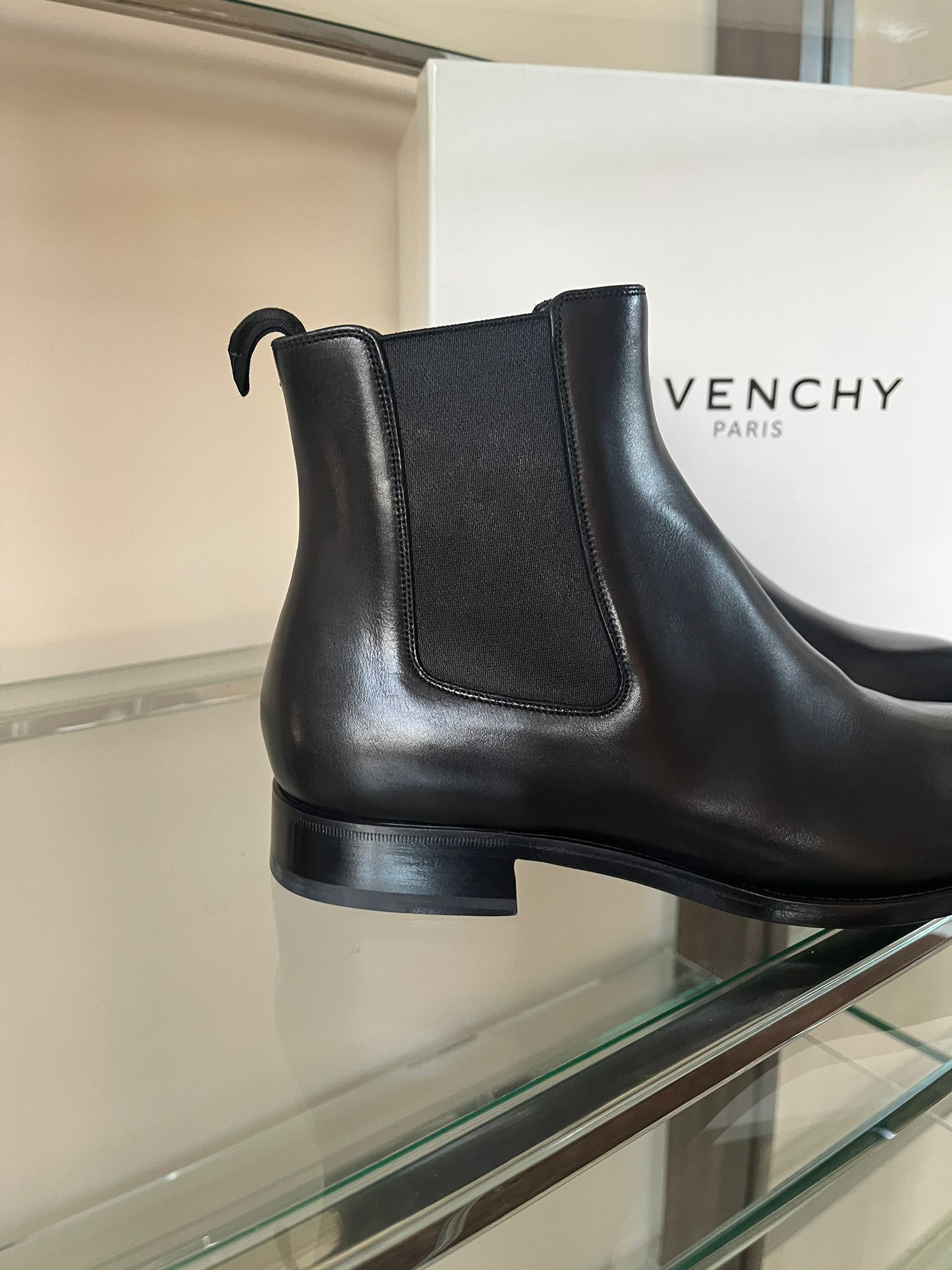 Givenchy Chelsea Boots in Black Size US 8 / EU 41 - 17 Thumbnail