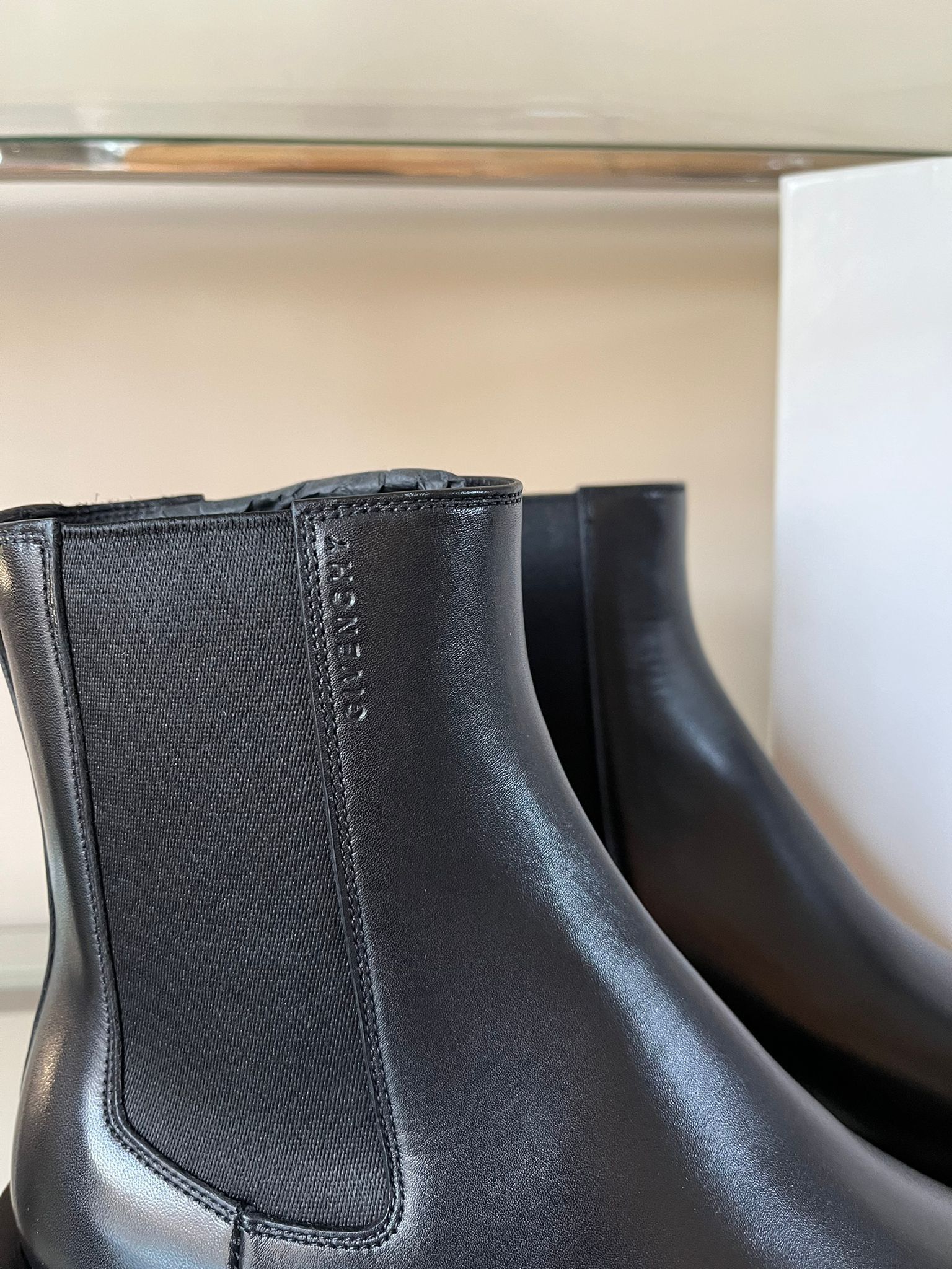 Givenchy Austin Show Chelsea Boots in Black Size US 7 / EU 40 - 6 Thumbnail