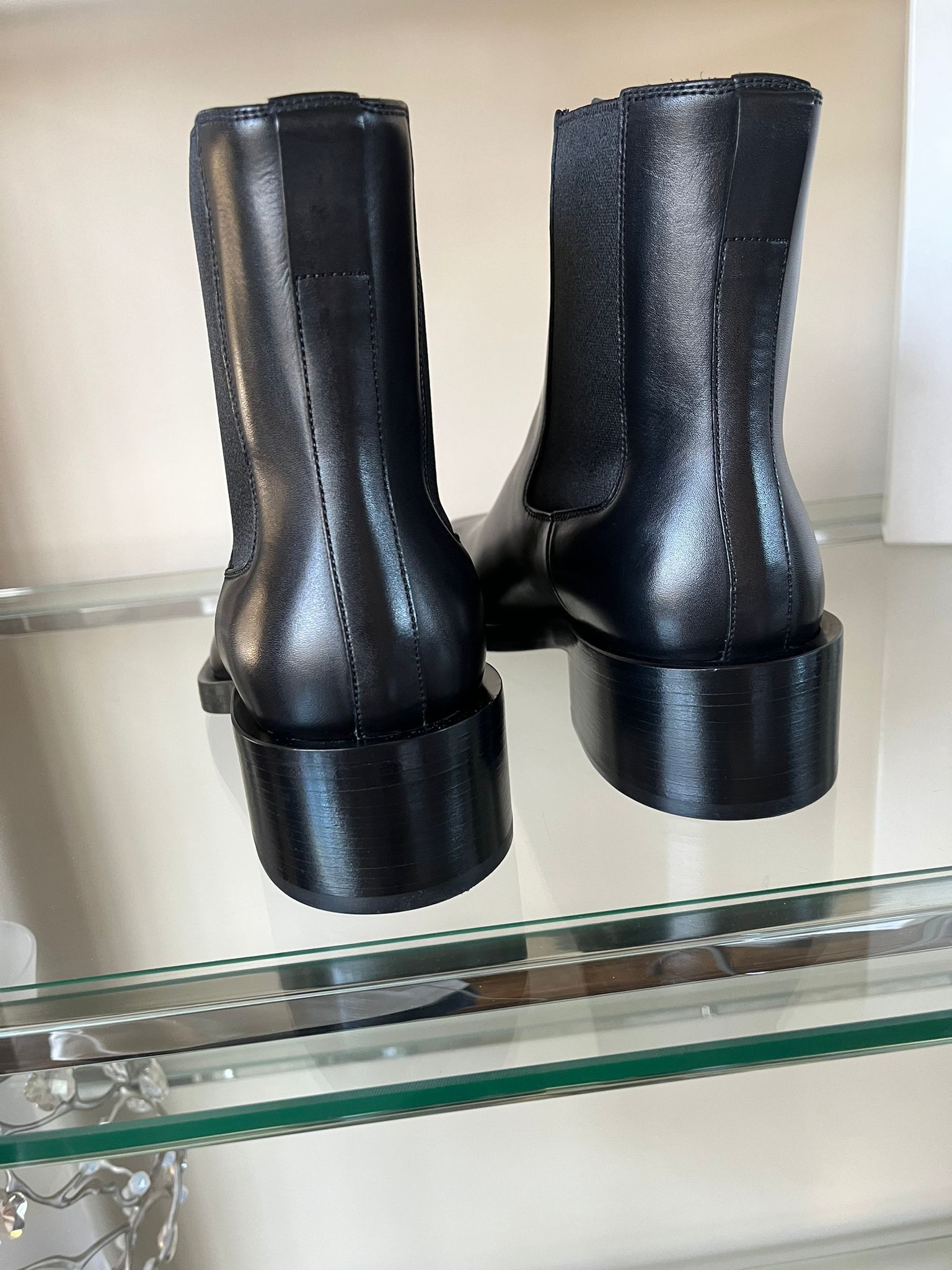 Givenchy Austin Show Chelsea Boots in Black Size US 7 / EU 40 - 21 Thumbnail