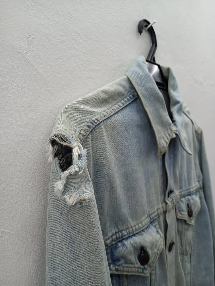 Edition Japan Levi's Big E Distressed Denim Jacket Size US S / EU 44-46 / 1 - 2 Thumbnail
