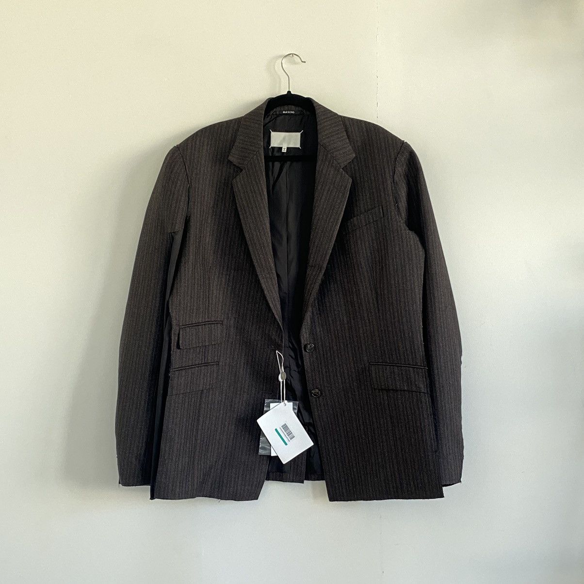 Maison Margiela Maison Margiela Oversized Pinstripe Cape-Sleeve Blazer Size M / US 6-8 / IT 42-44 - 1 Thumbnail