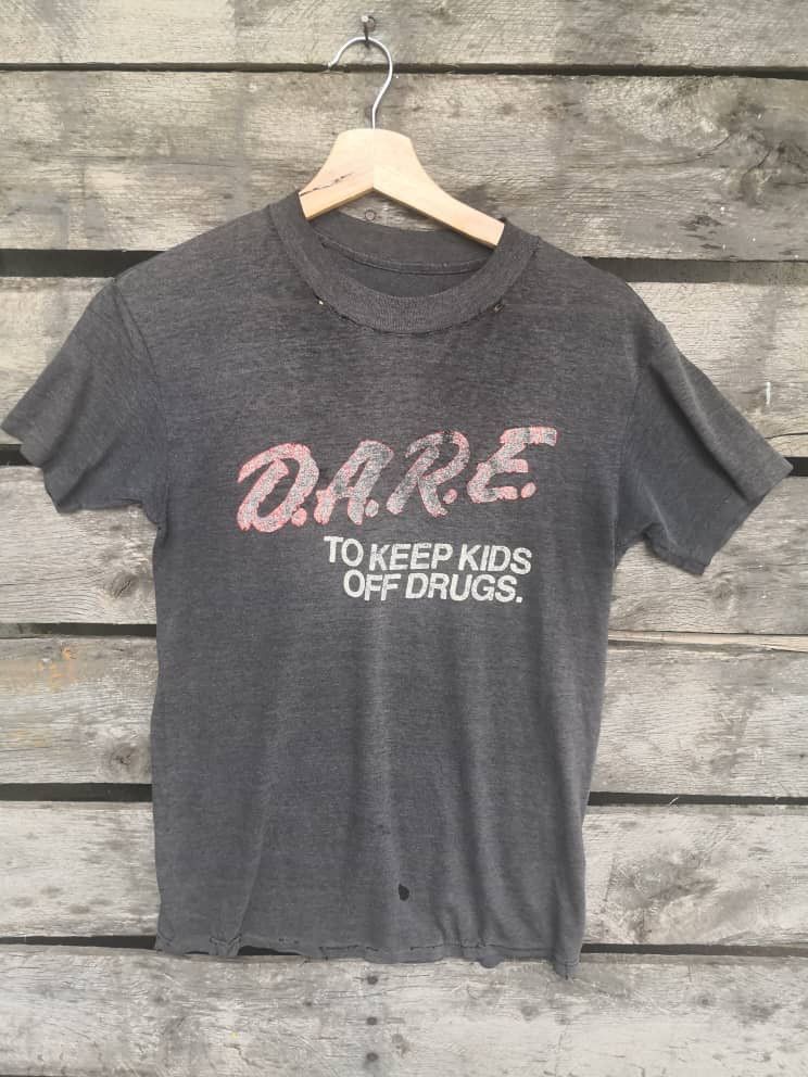 D.A.R.E Vintage D.A.R.E Faded Single Stitch Distressed T-shirt Size US XS / EU 42 / 0 - 1 Thumbnail