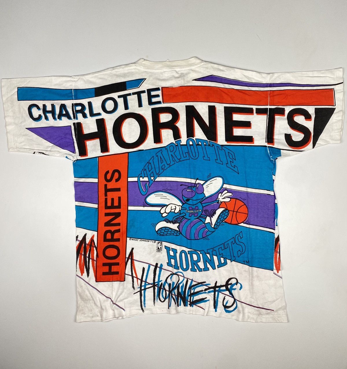 NBA Vintage Charlotte Hornets NBA Magic Johnson Overprint🔥 Size US XL / EU 56 / 4 - 2 Thumbnail